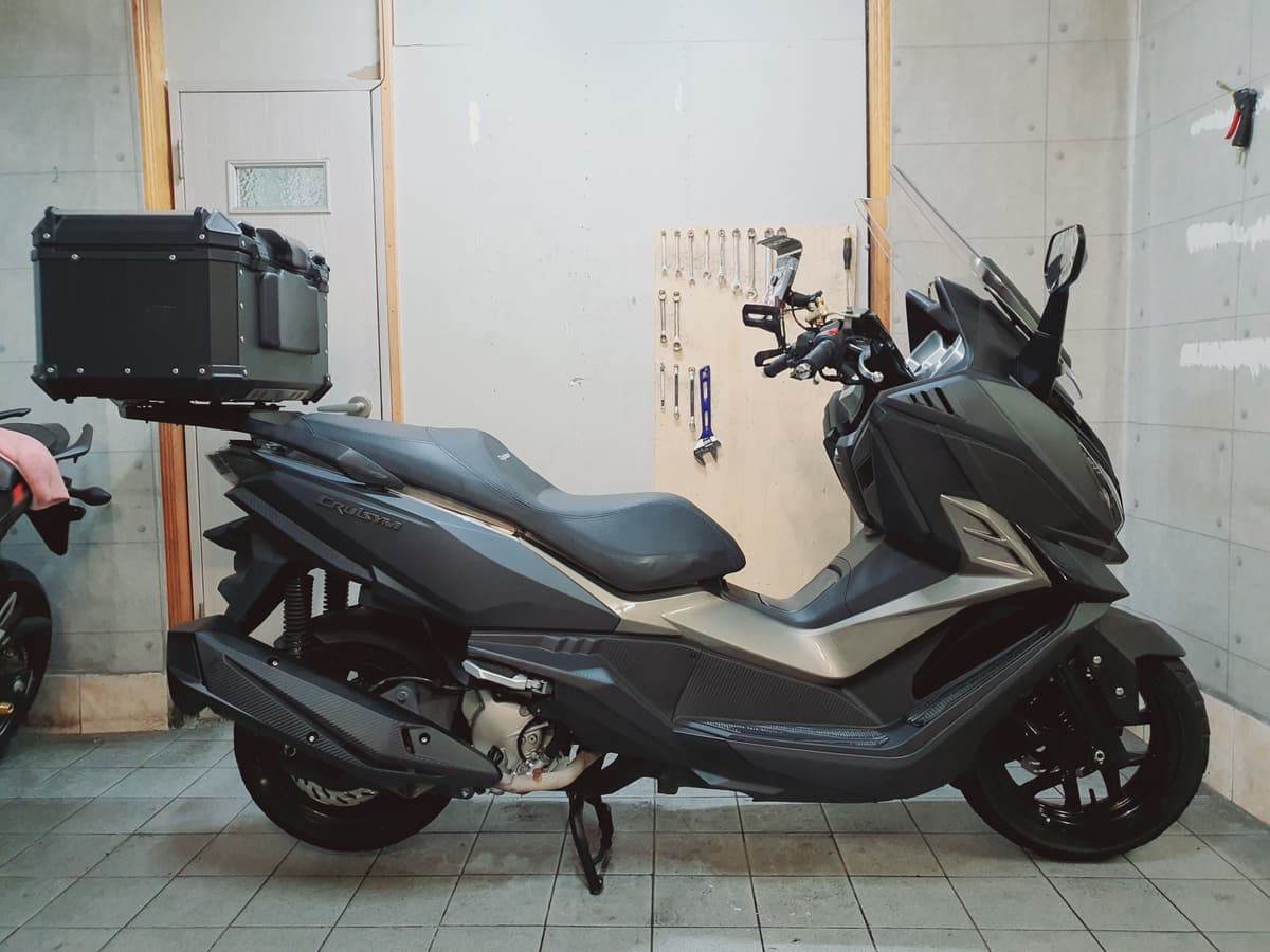 SYM 크루심 300 ABS 3