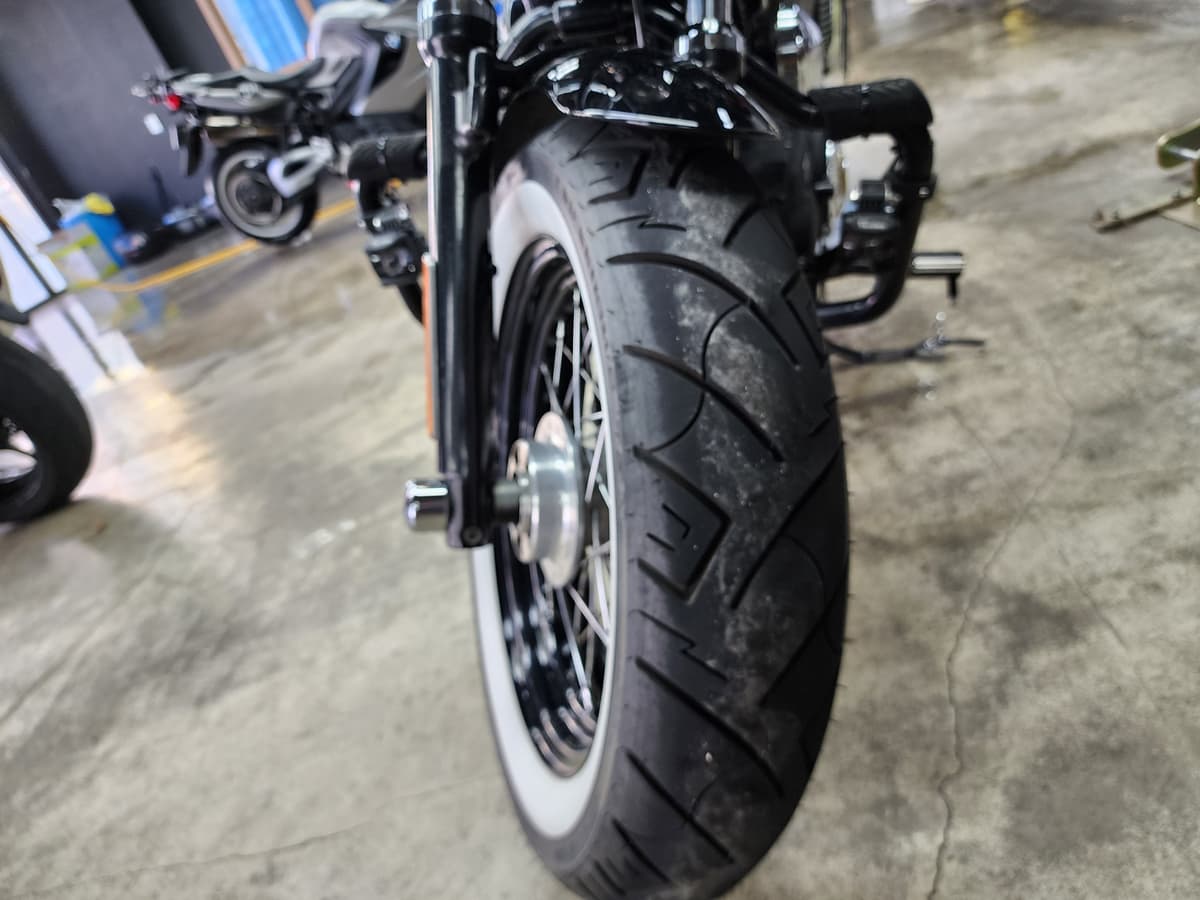 할리데이비슨 포티에잇 9