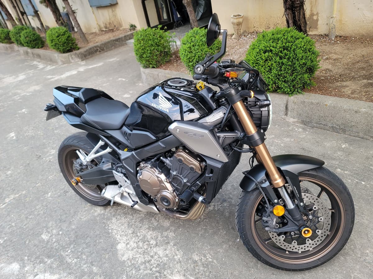 혼다 CB 650 R 1