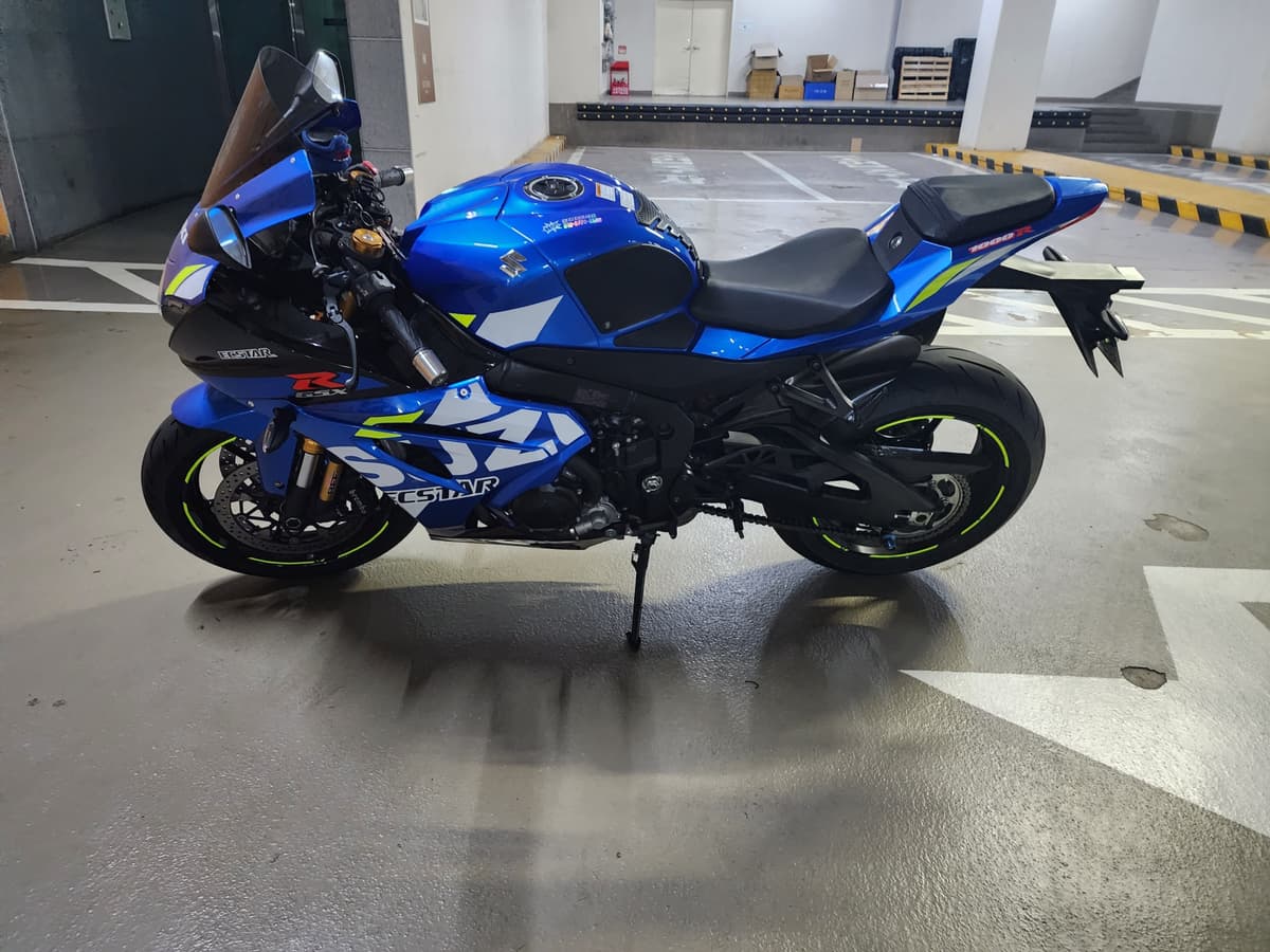 스즈키 GSX R 1000 R 8