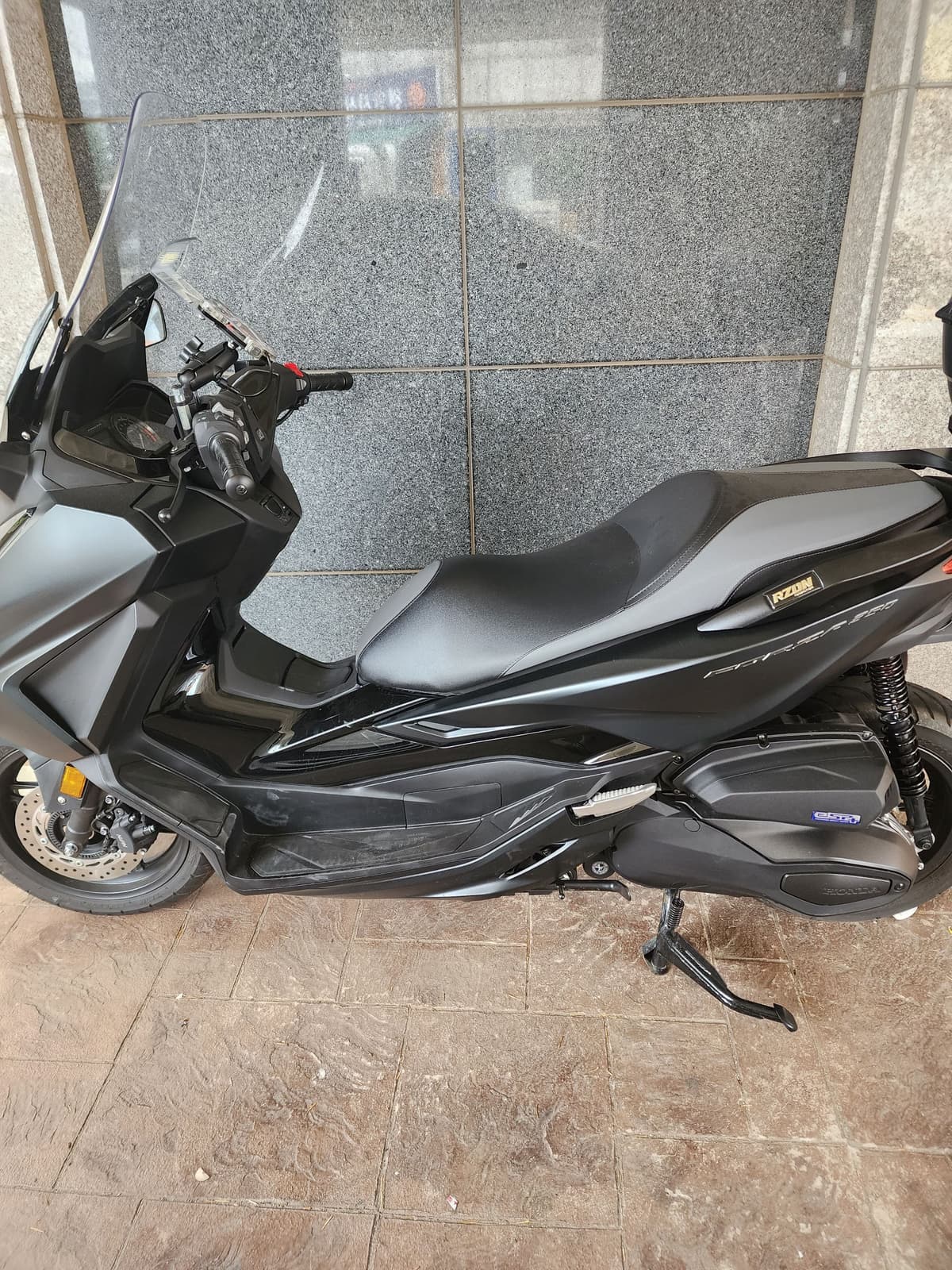 혼다 포르자 350 2