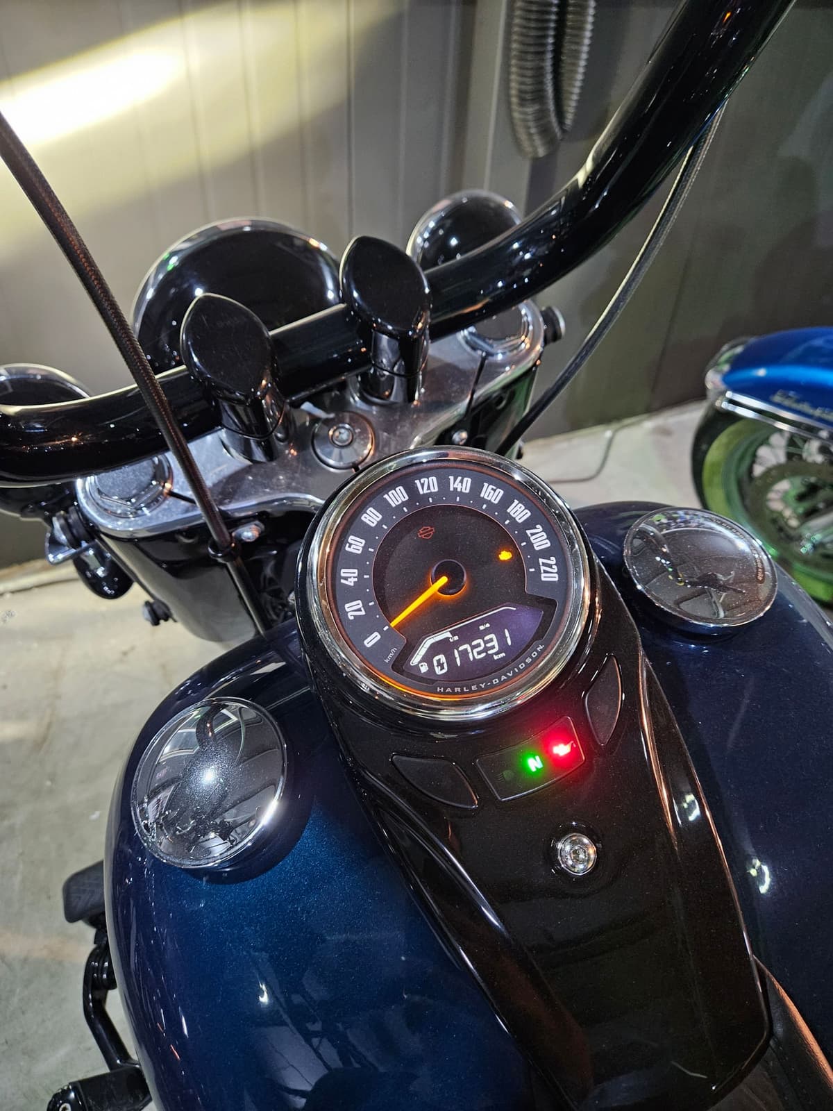 할리데이비슨 헤리티지 클래식 4