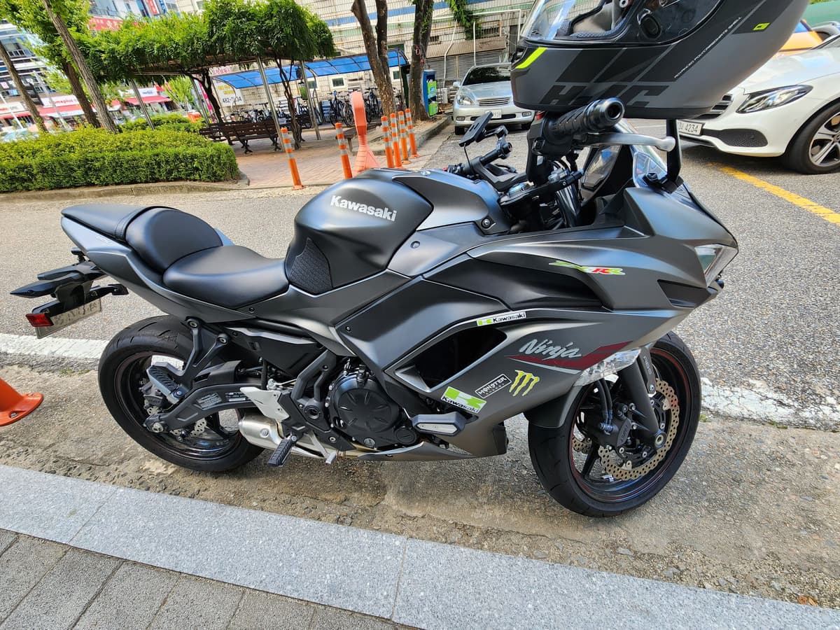 가와사키 닌자 650 2