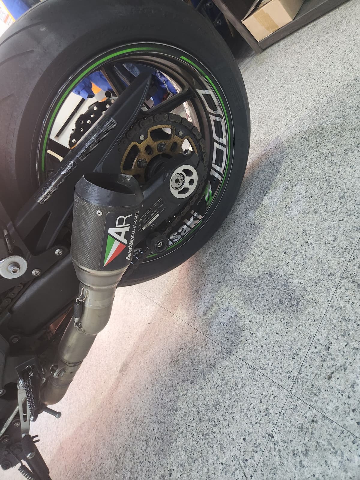 가와사키 Z 1000 8