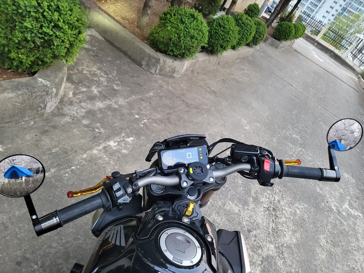 혼다 CB 650 R more