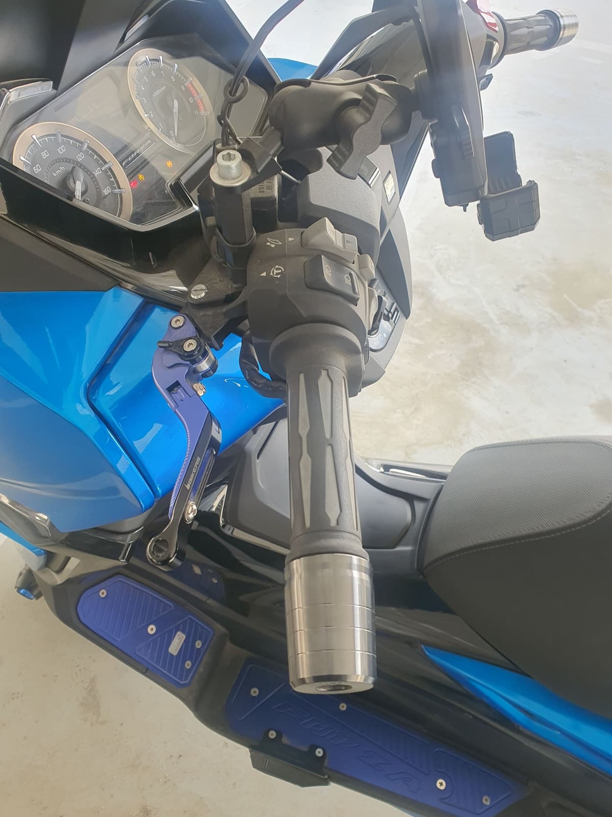 혼다 포르자 350 more