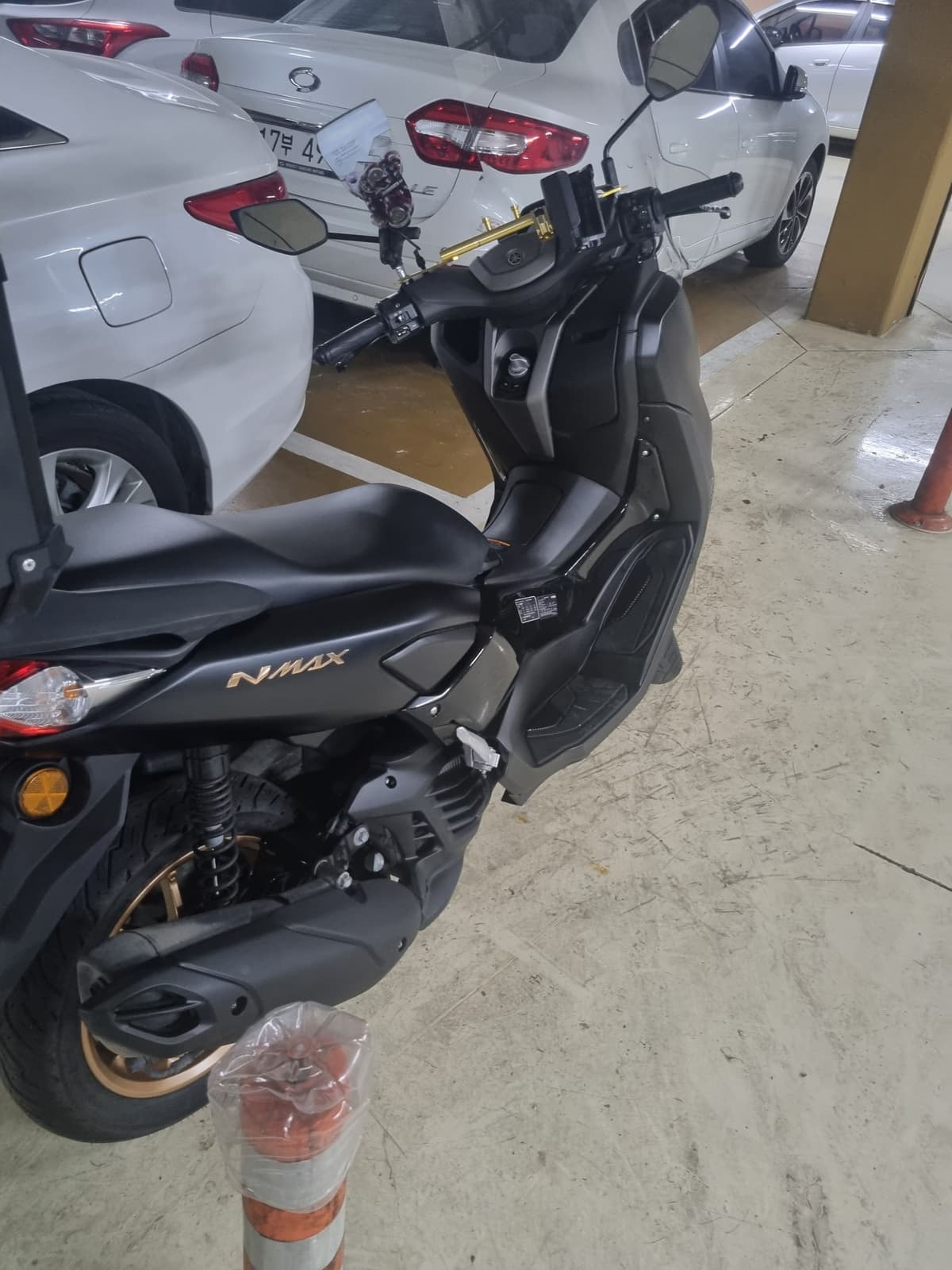 야마하 NMAX 125 8