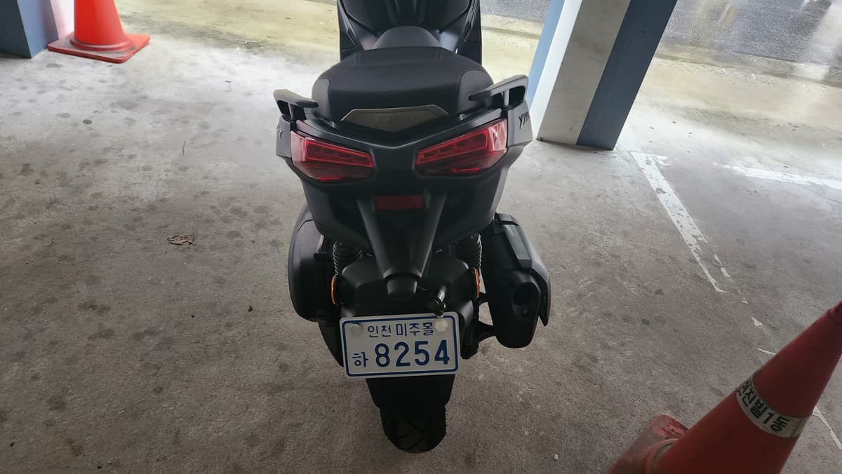 야마하 XMAX 300 ABS 4