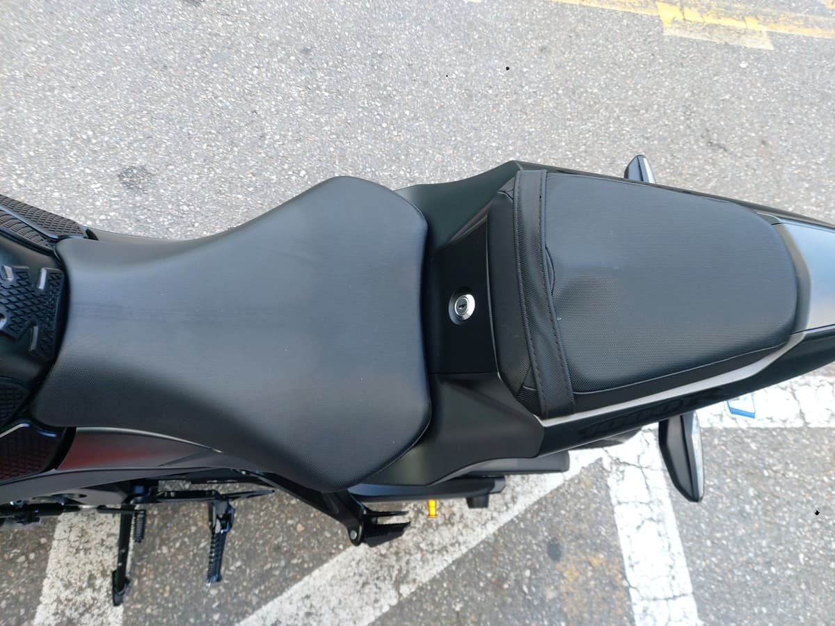 스즈키 GSX R 1000 R 블랙 에디션 8