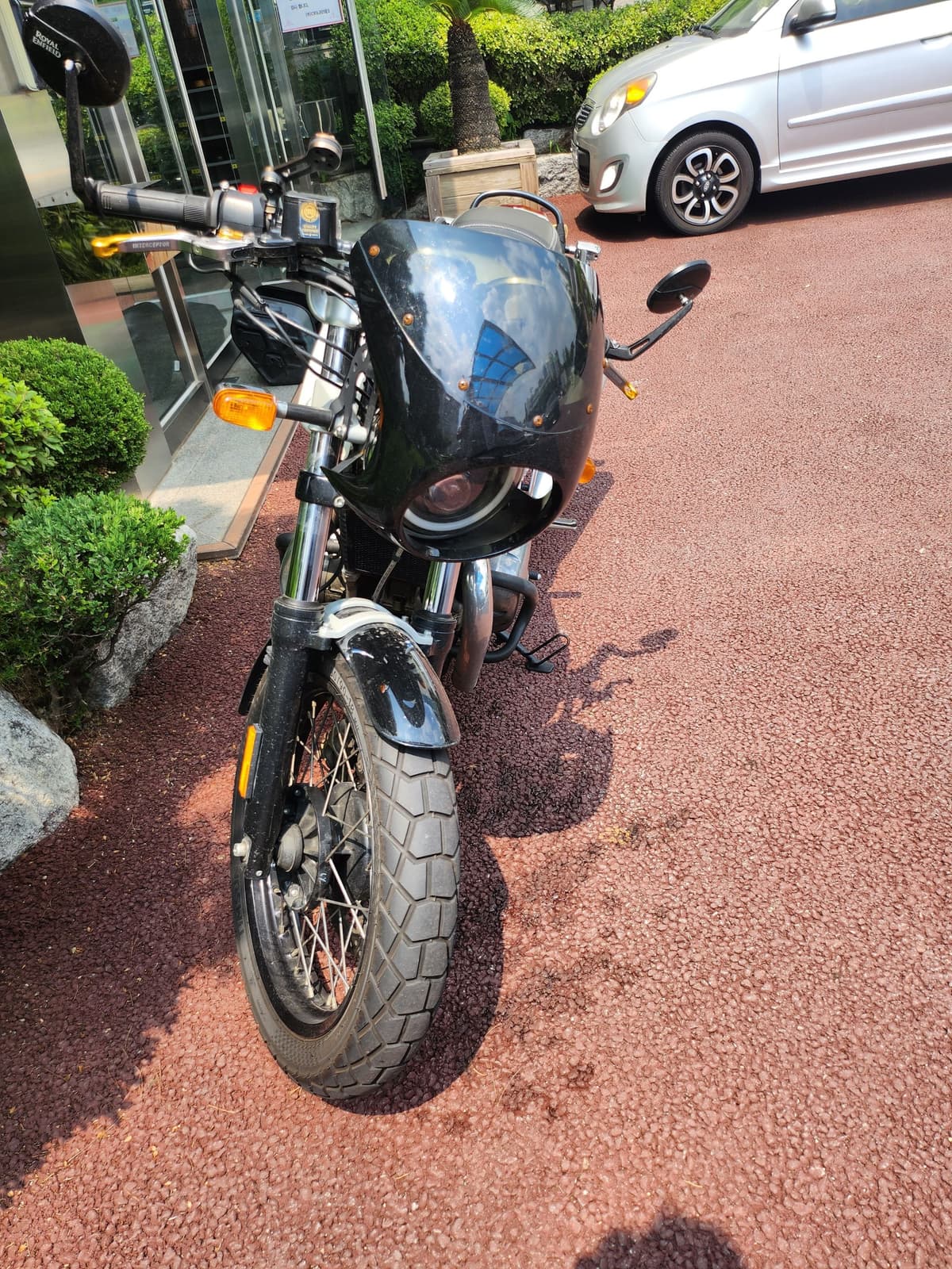 로얄엔필드 컨티넨탈 GT 650 3