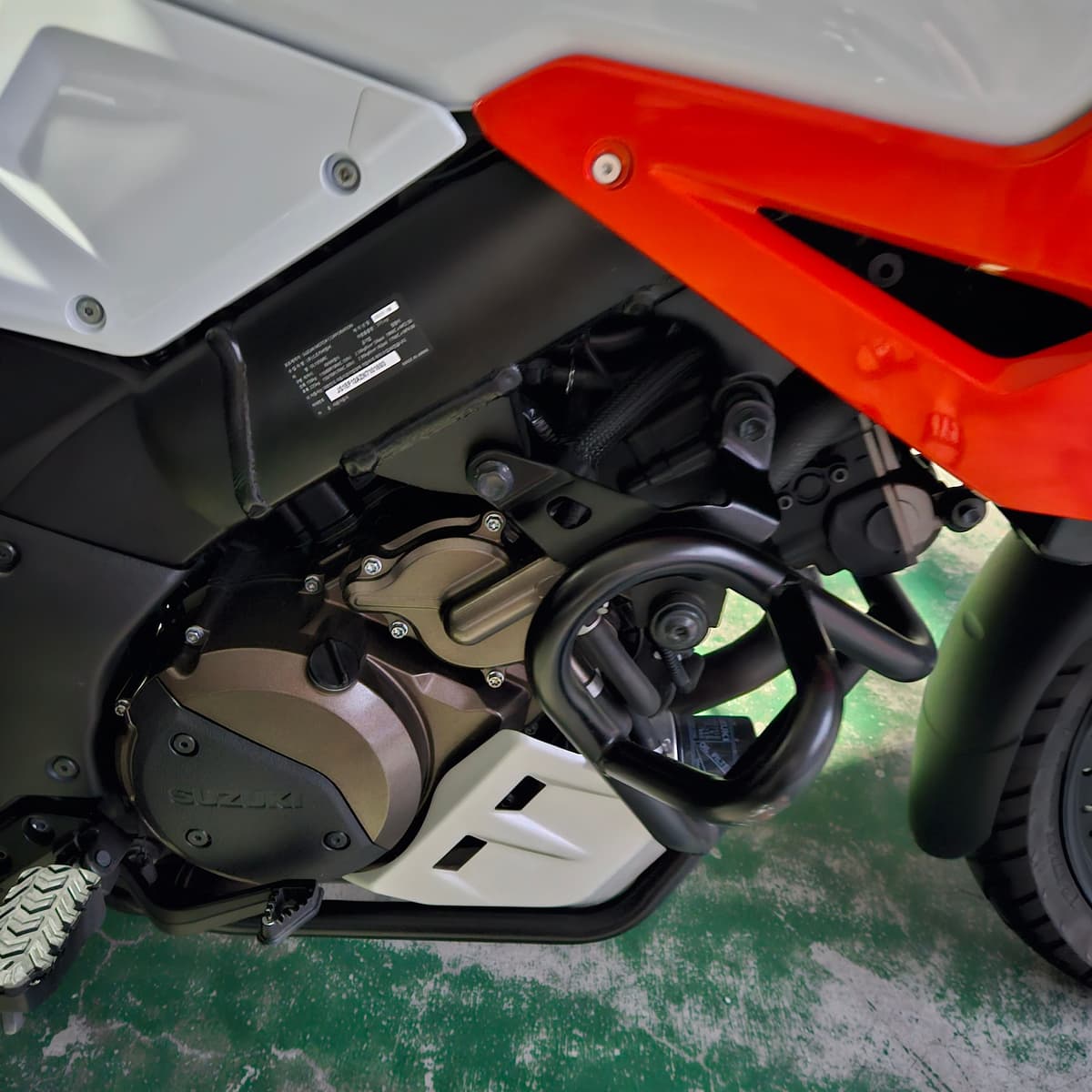 스즈키 브이스트롬 1050 XT 7