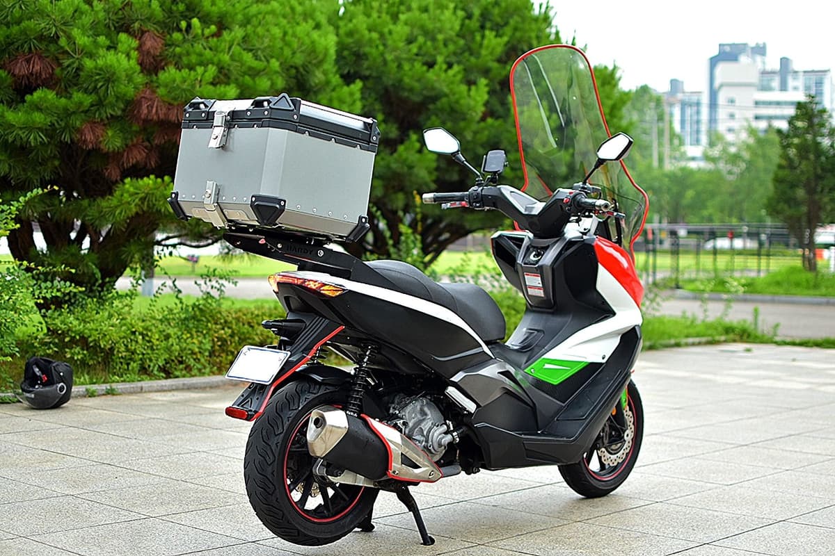 케이앤씨모터스 이지맥스 300 ABS 10