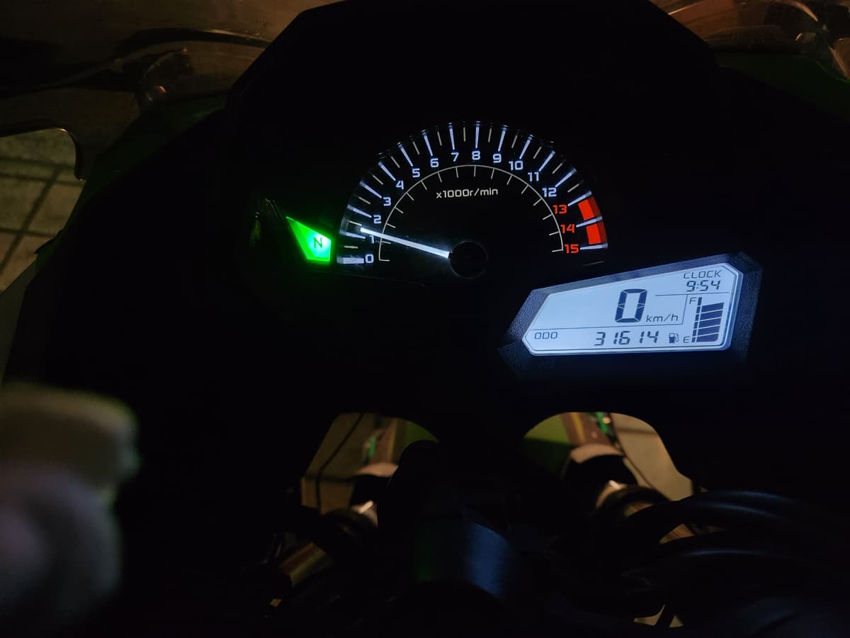 가와사키 닌자 300 5