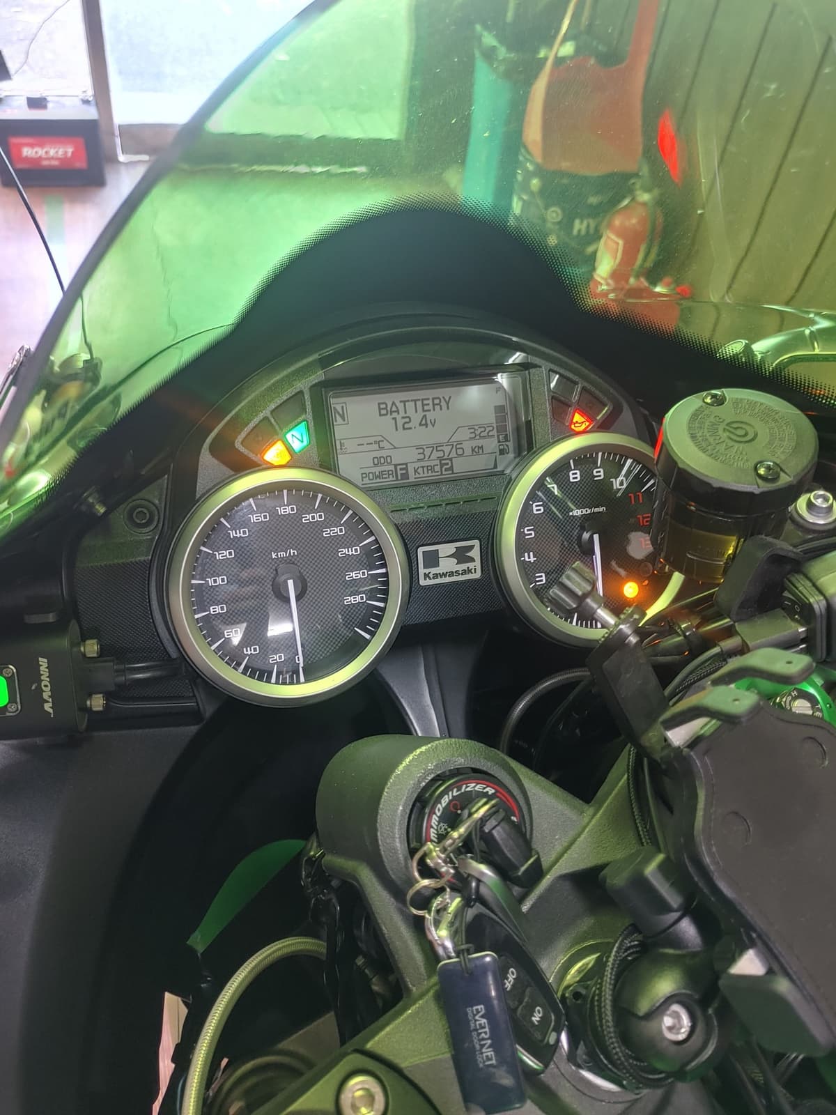 가와사키 ZZR 1400 올린즈 에디션 more