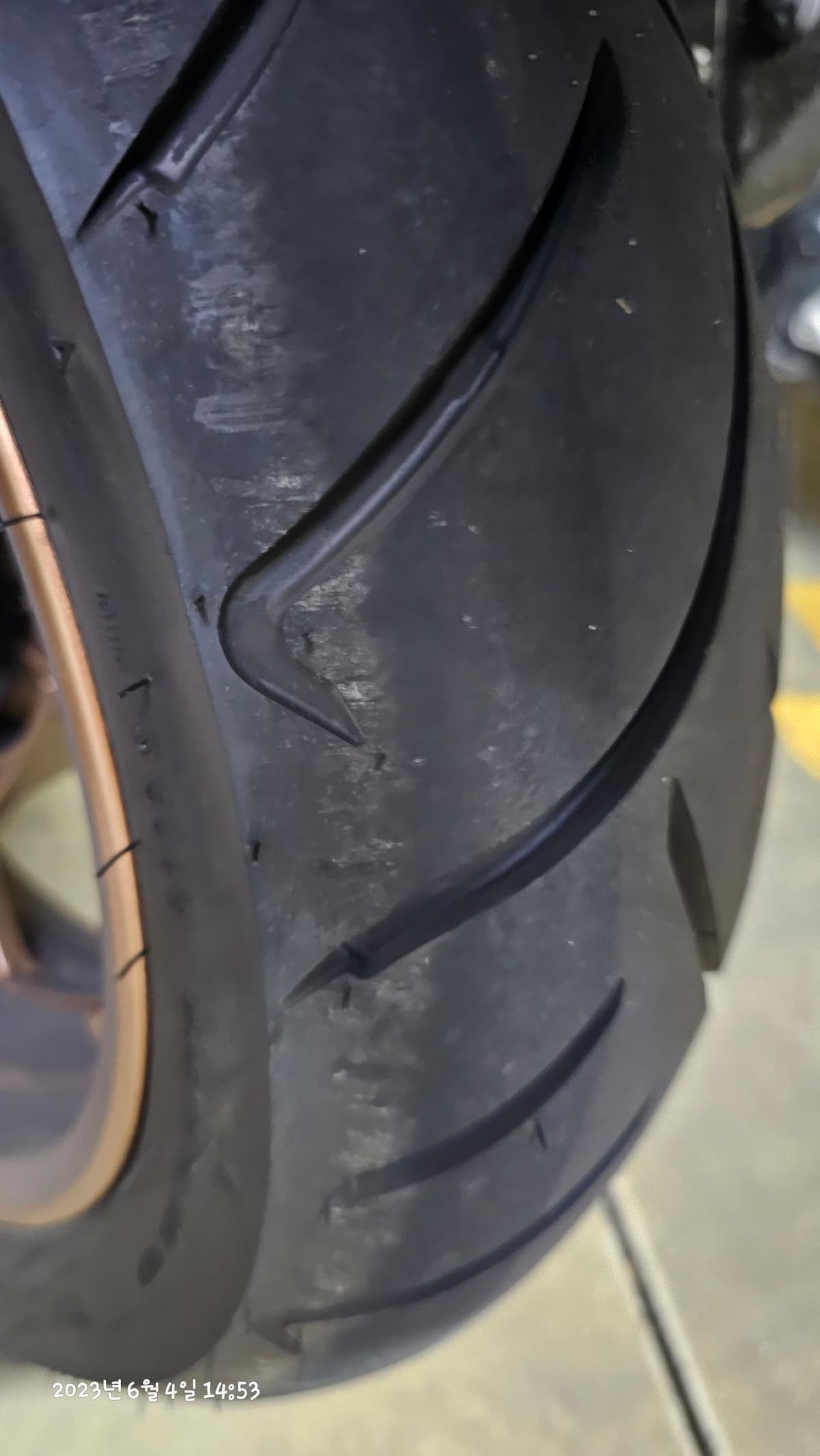 야마하 XMAX 300 ABS 9