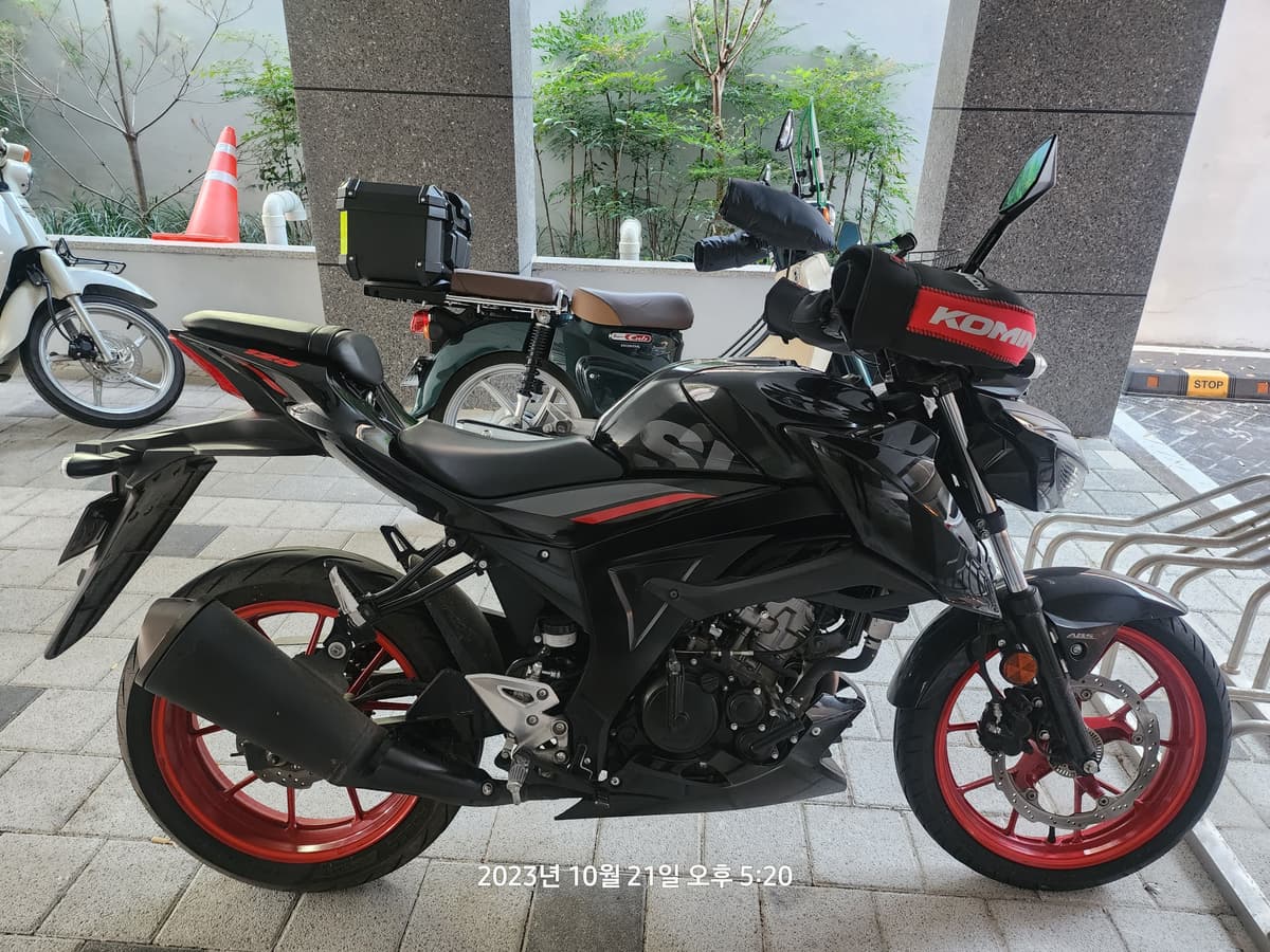 스즈키 GSX S 125 1
