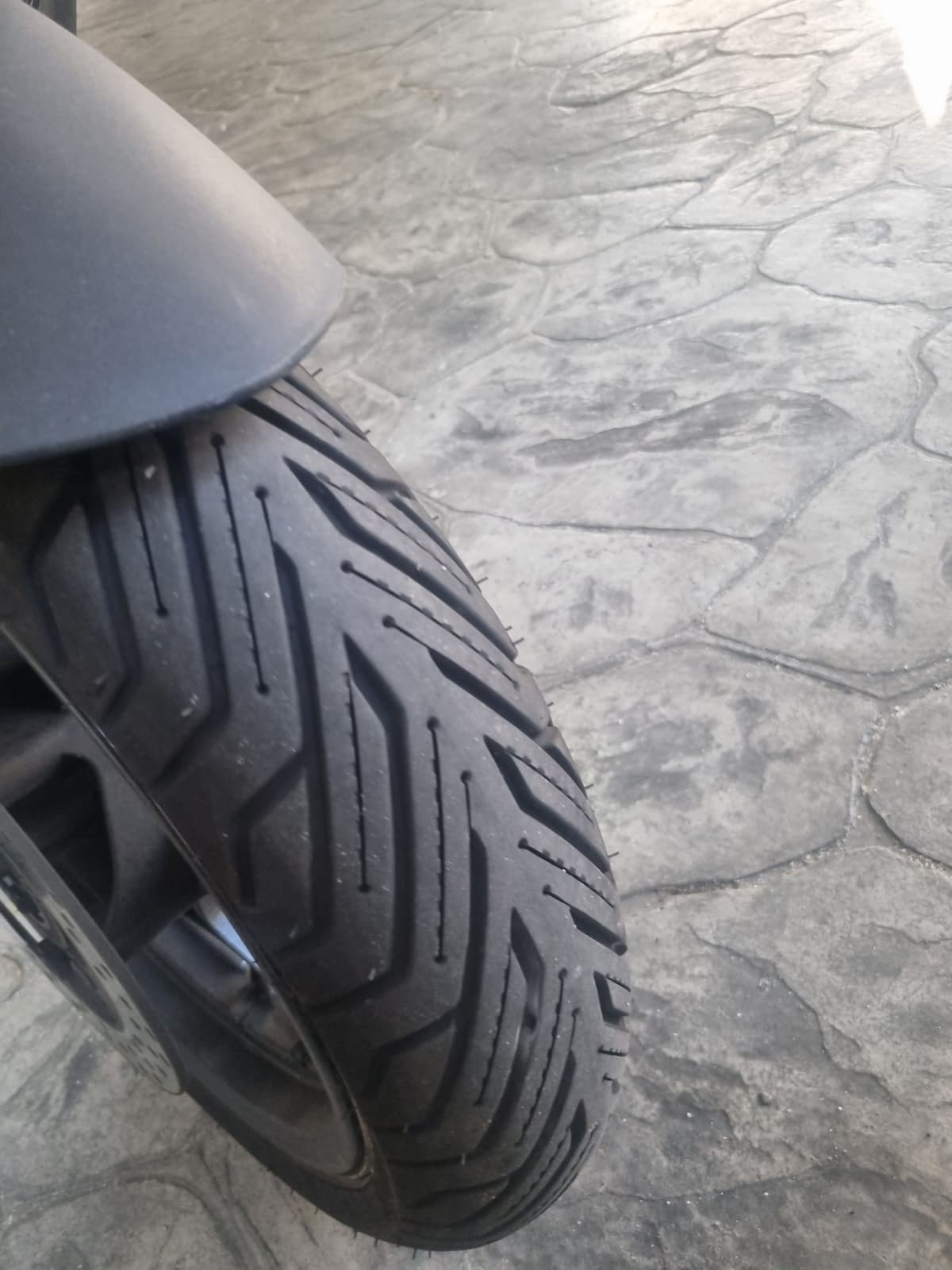 야마하 XMAX 300 ABS 7