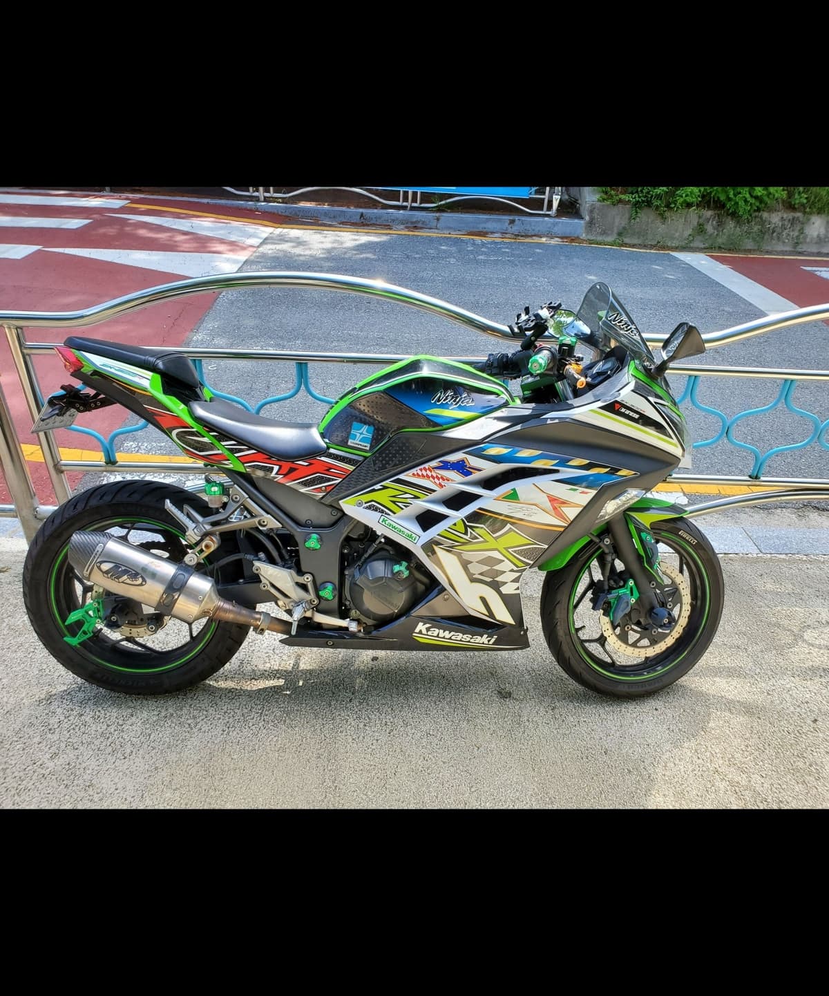 가와사키 닌자 300 2