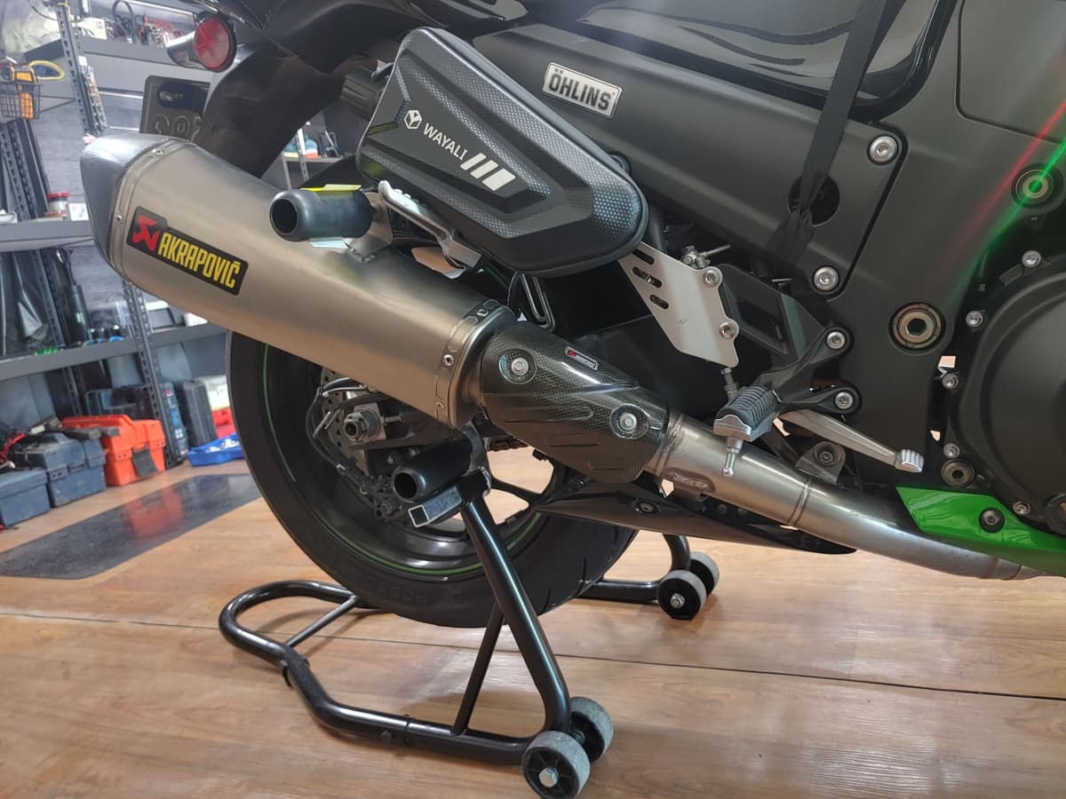 가와사키 ZZR 1400 올린즈 에디션 10