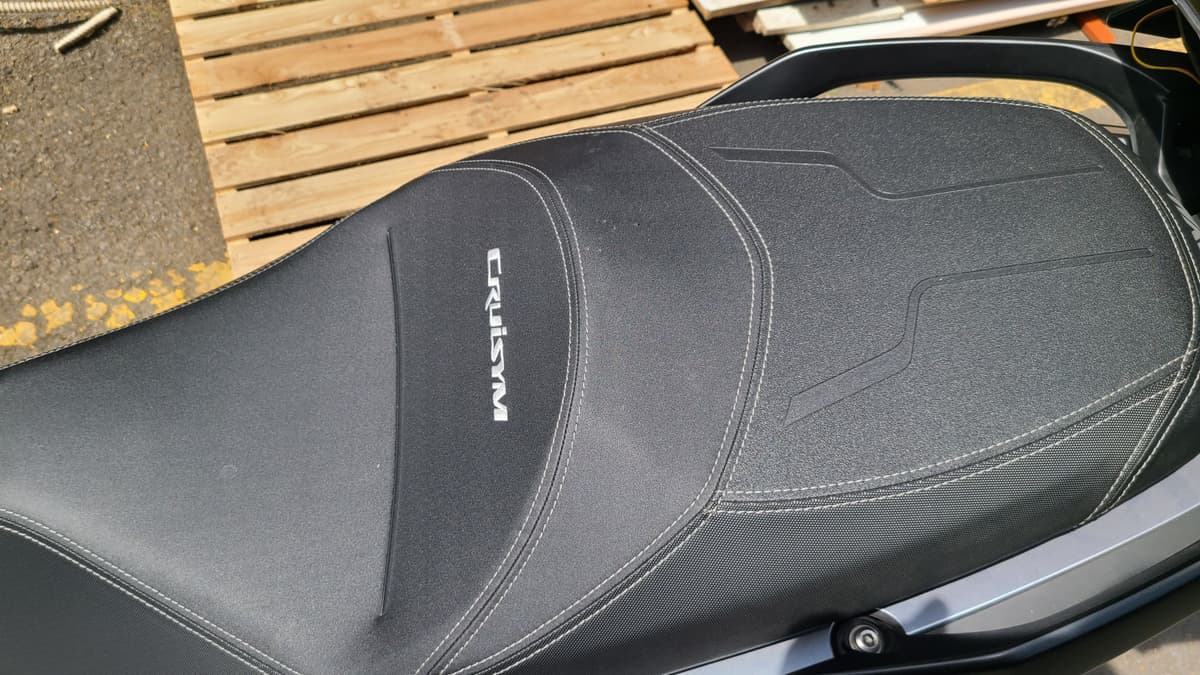 SYM 크루심 300 알파 ABS 8