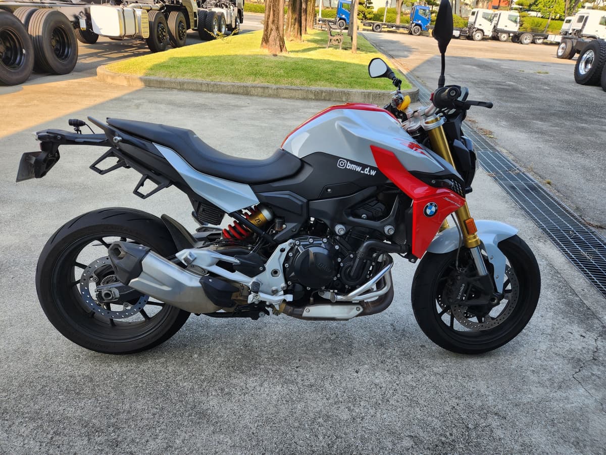 BMW F 900 R 1
