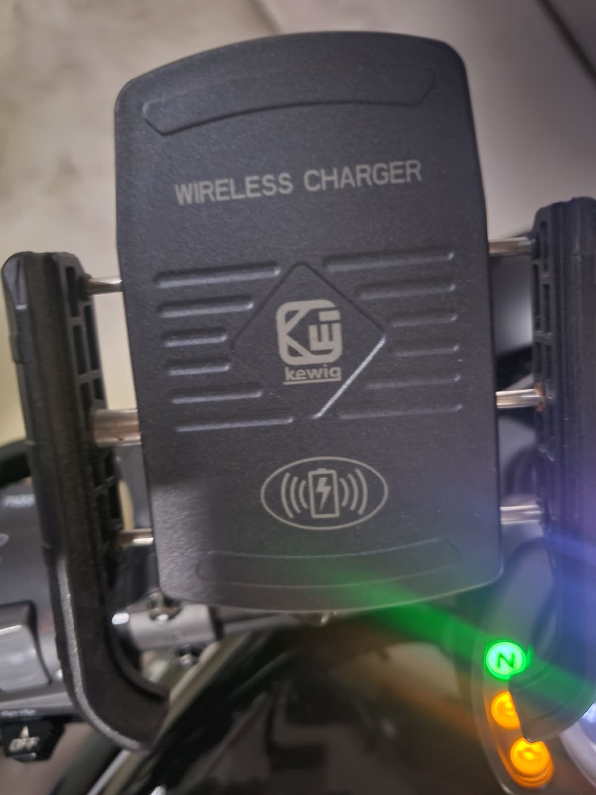 KR모터스 아퀼라 300 SS 11