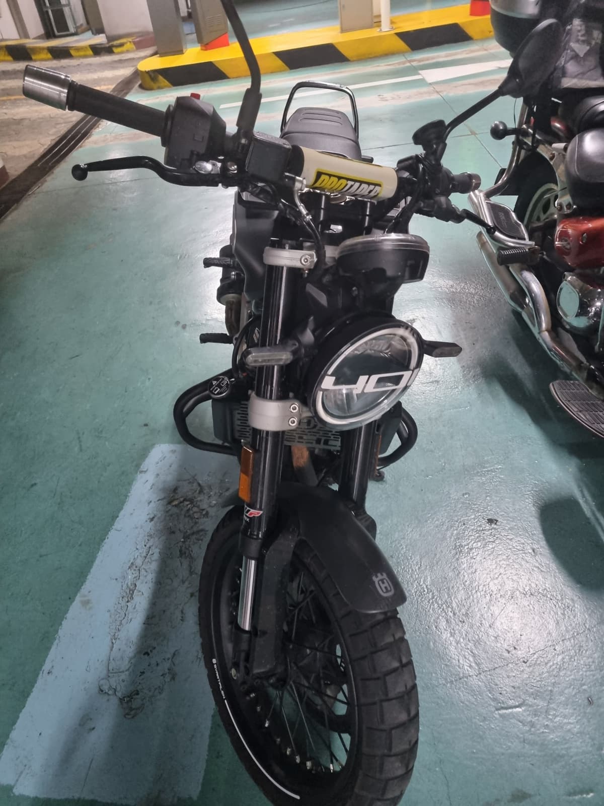 허스크바나 스바르트필렌 401 3