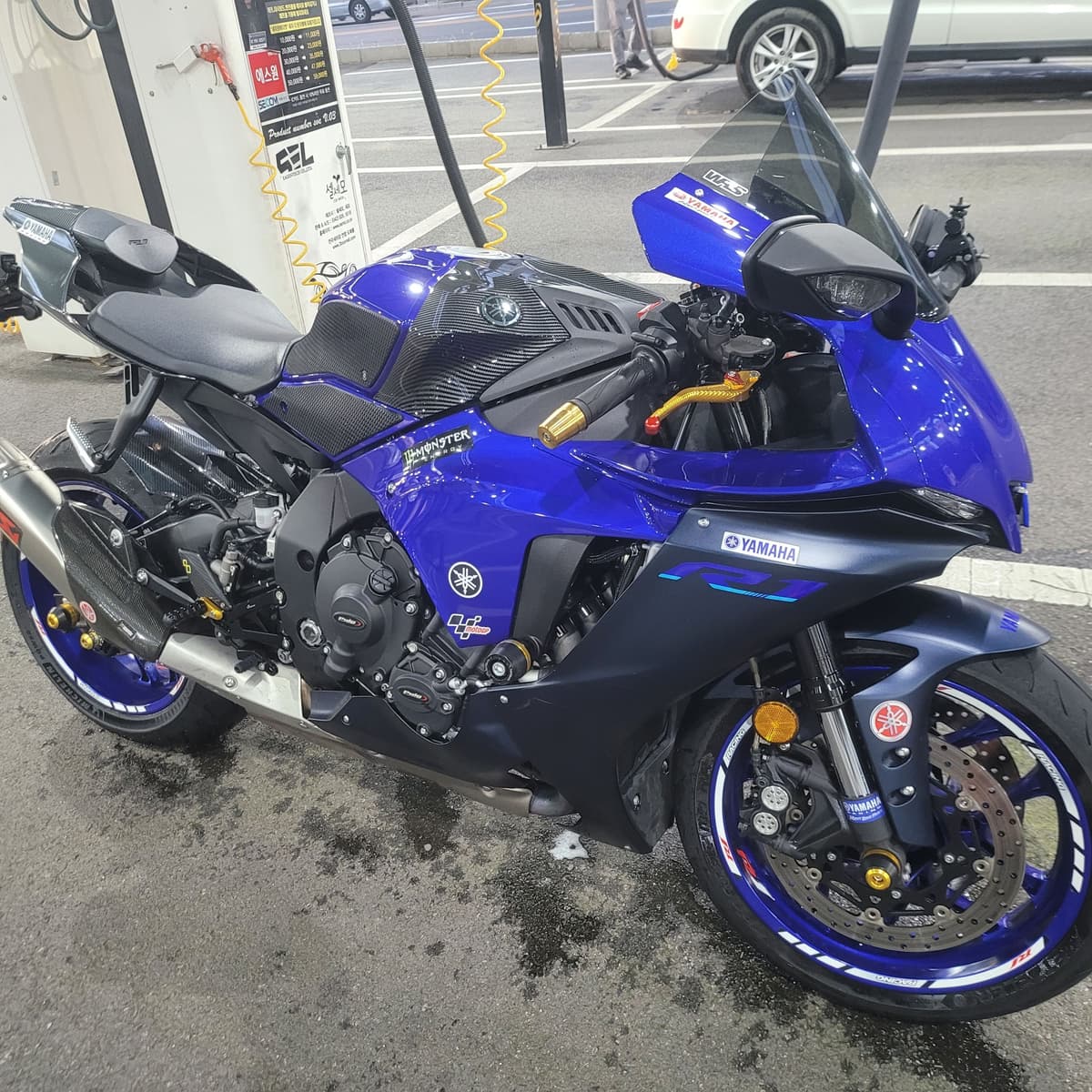 야마하 YZF R1 1