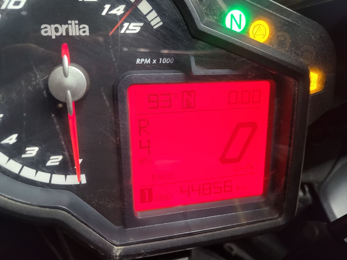 아프릴리아 RSV 4 RR 5