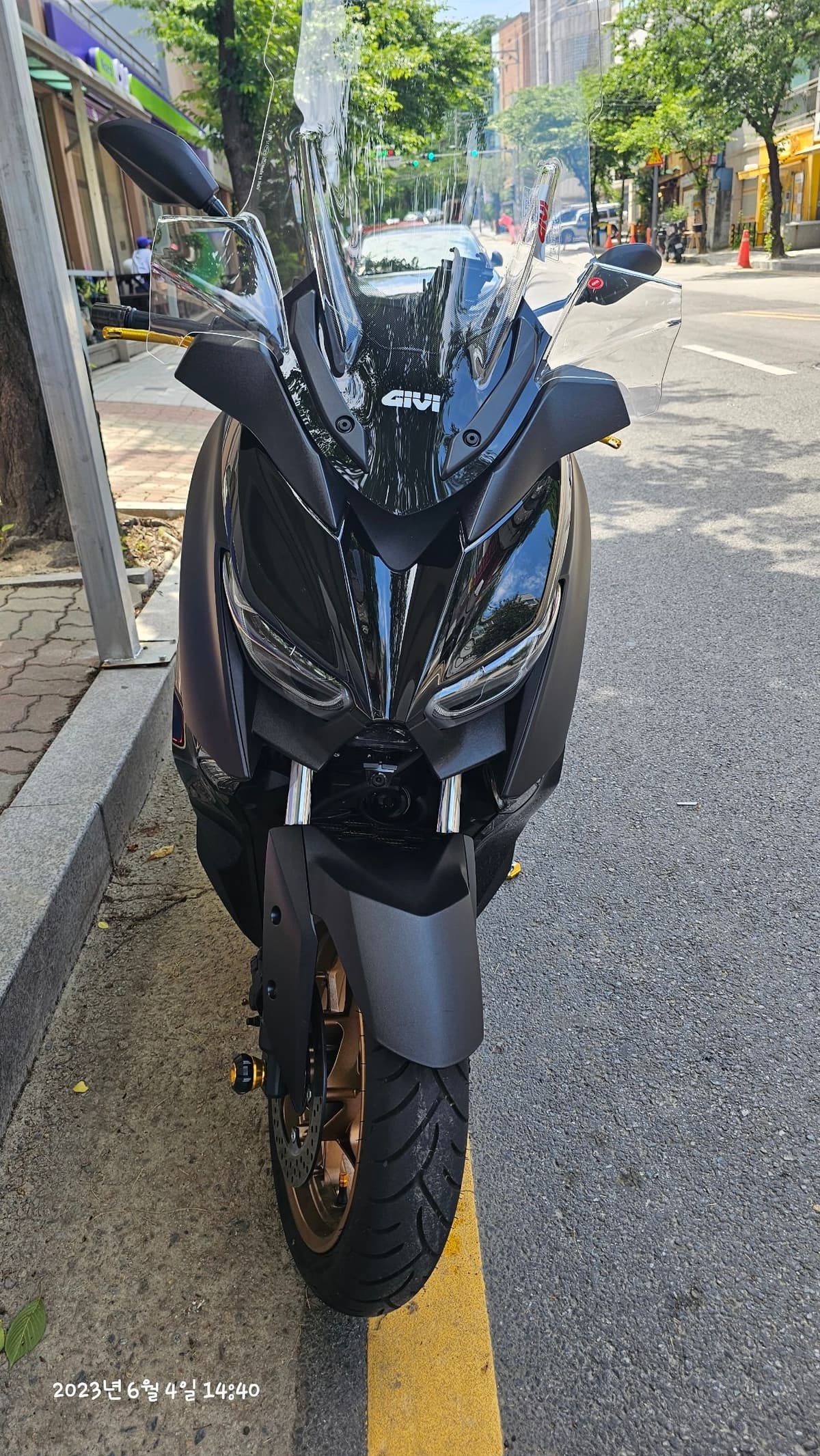 야마하 XMAX 300 ABS 3