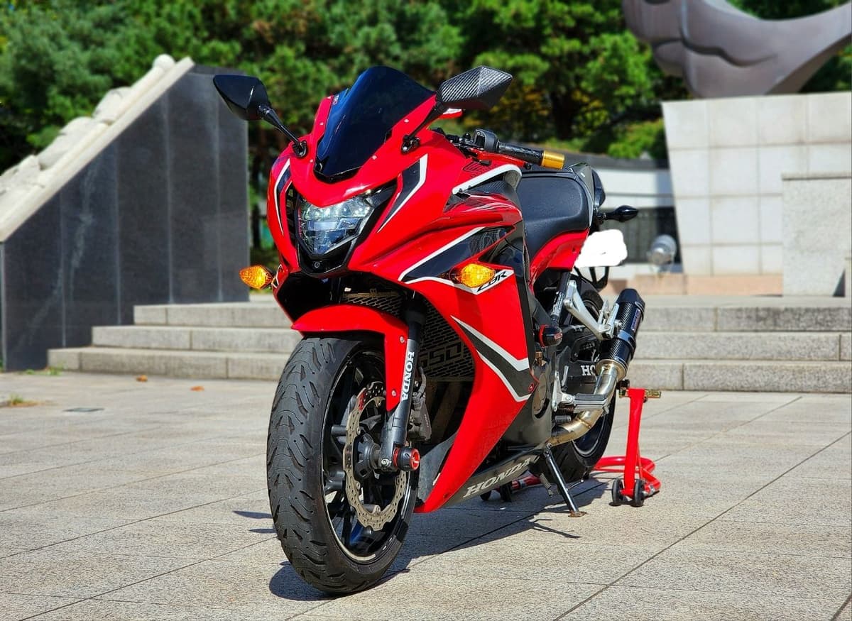 혼다 CBR 650 F 10