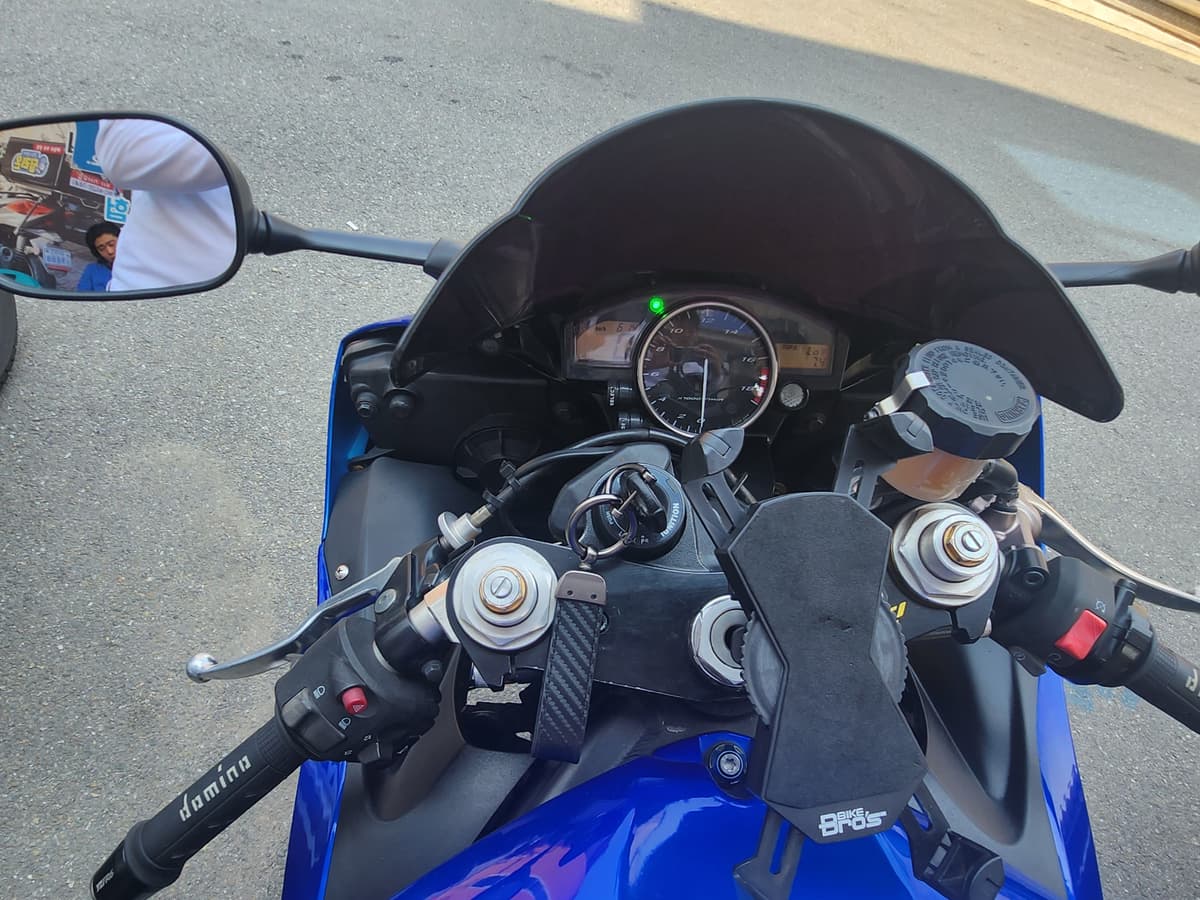 야마하 YZF R6 more