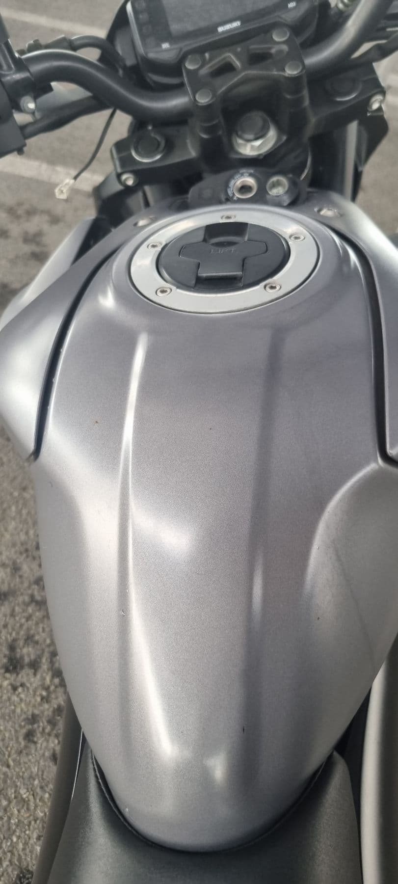 스즈키 GSX S 125 15