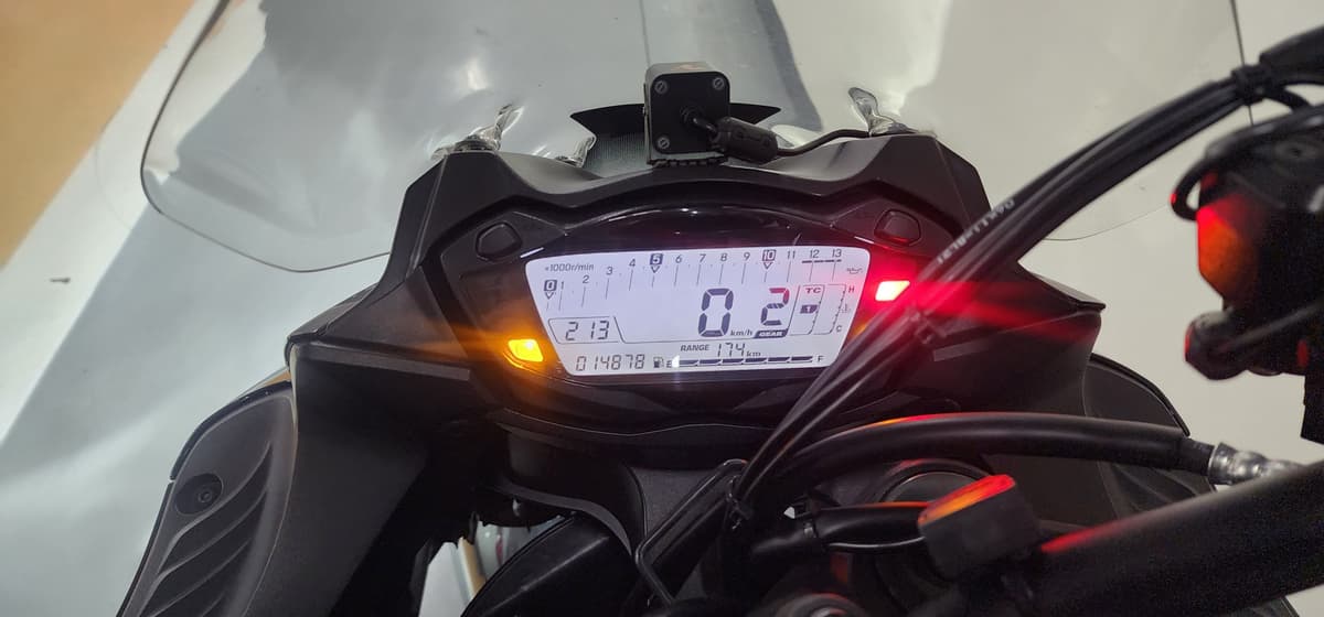 스즈키 GSX S 1000 F 5