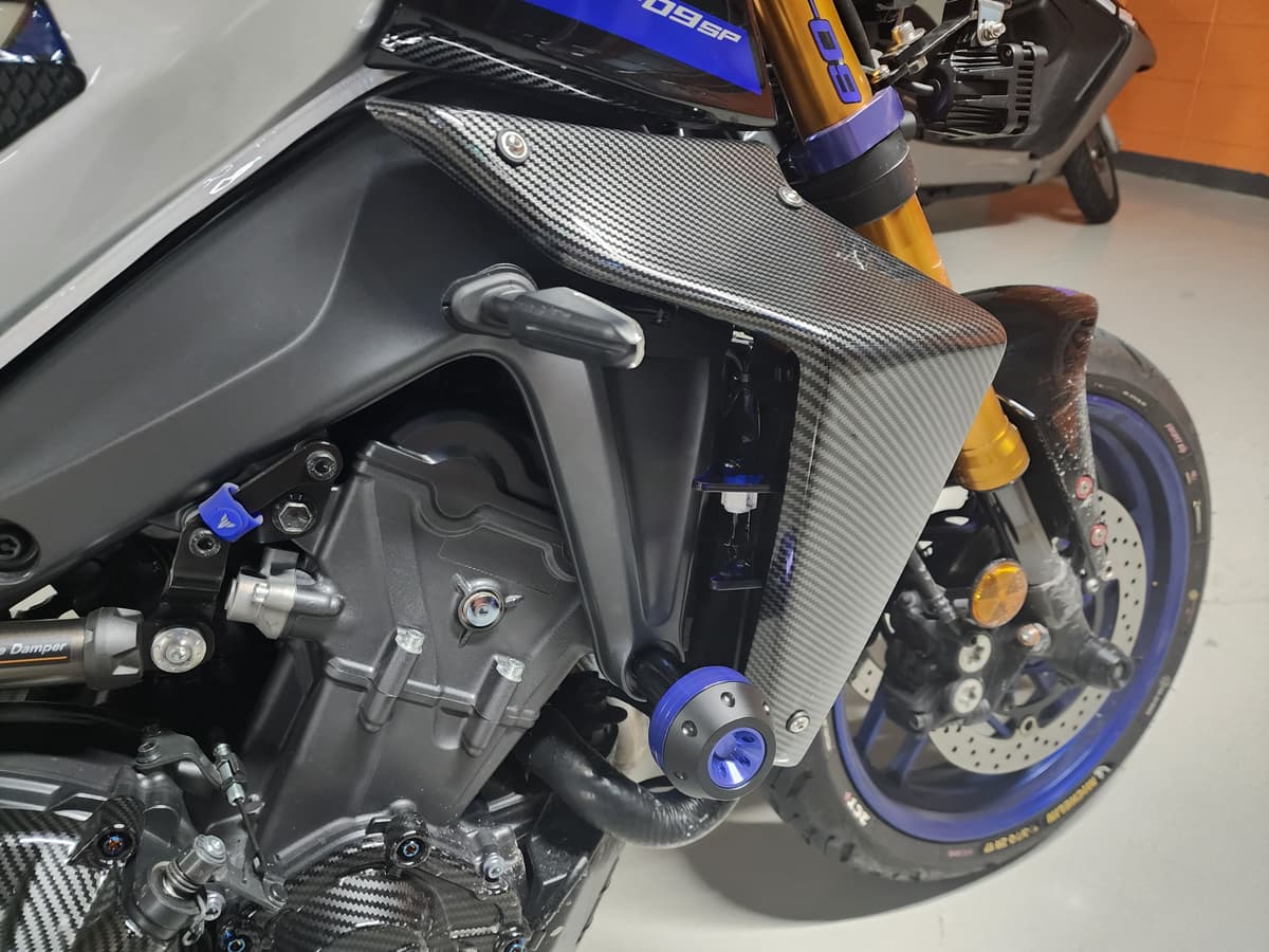 야마하 MT 09 SP 8