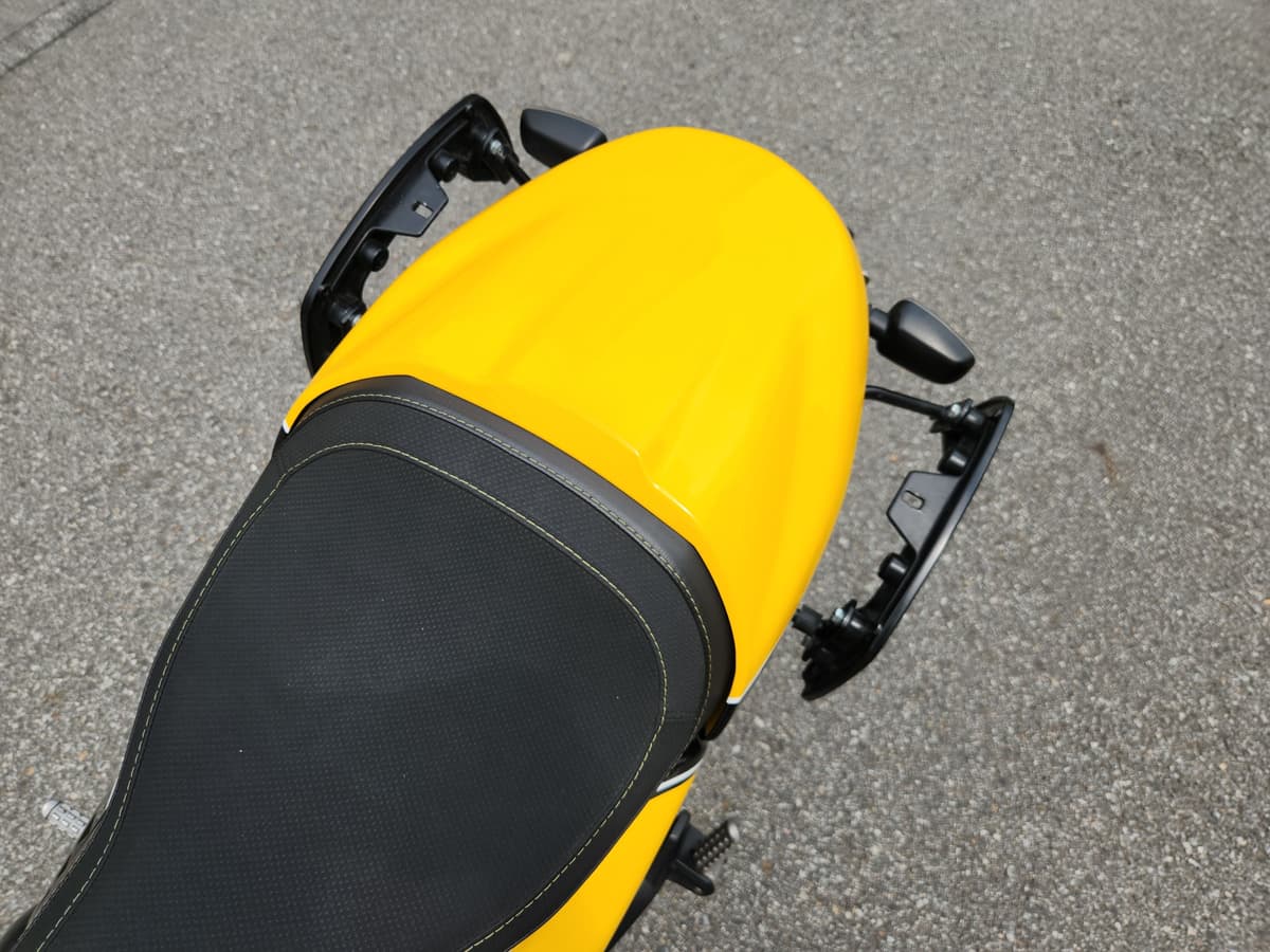 두카티 스크램블러 풀 스로틀 8