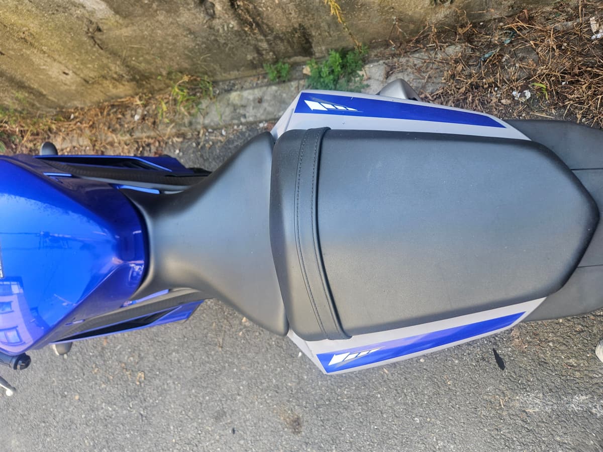 야마하 YZF R3 more