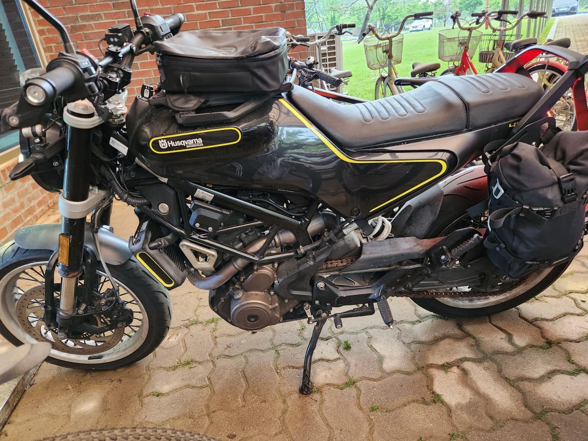 허스크바나 스바르트필렌 401 2