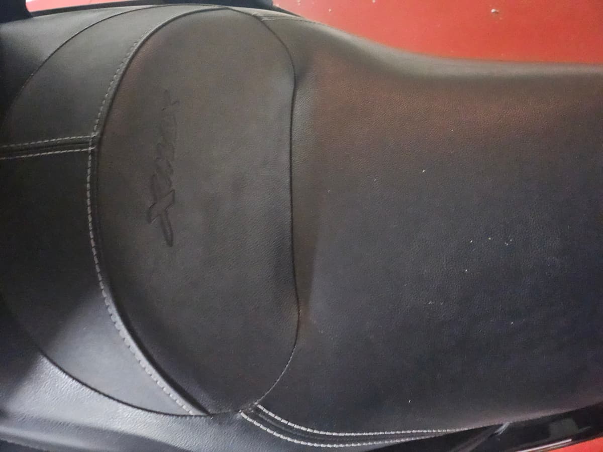 야마하 XMAX 300 ABS 8