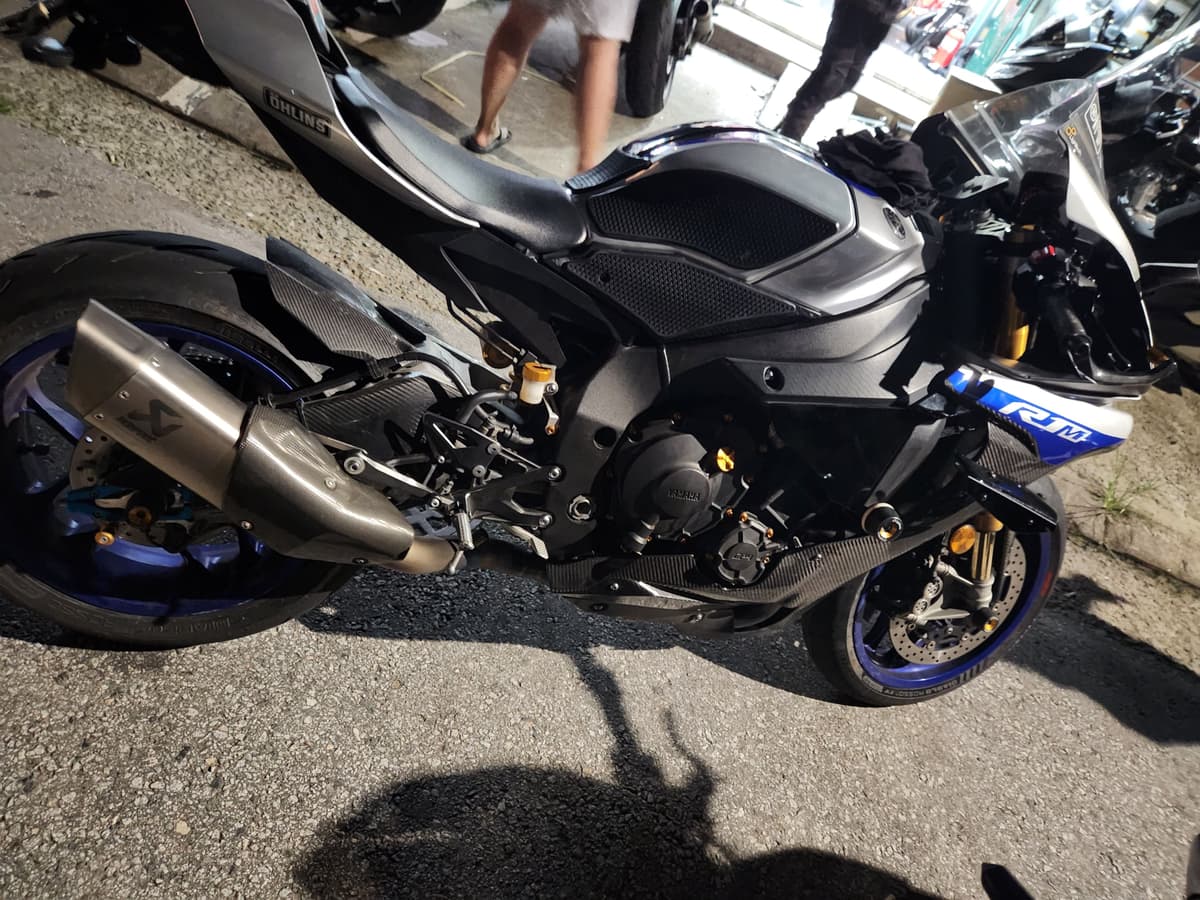야마하 YZF R1 M 1