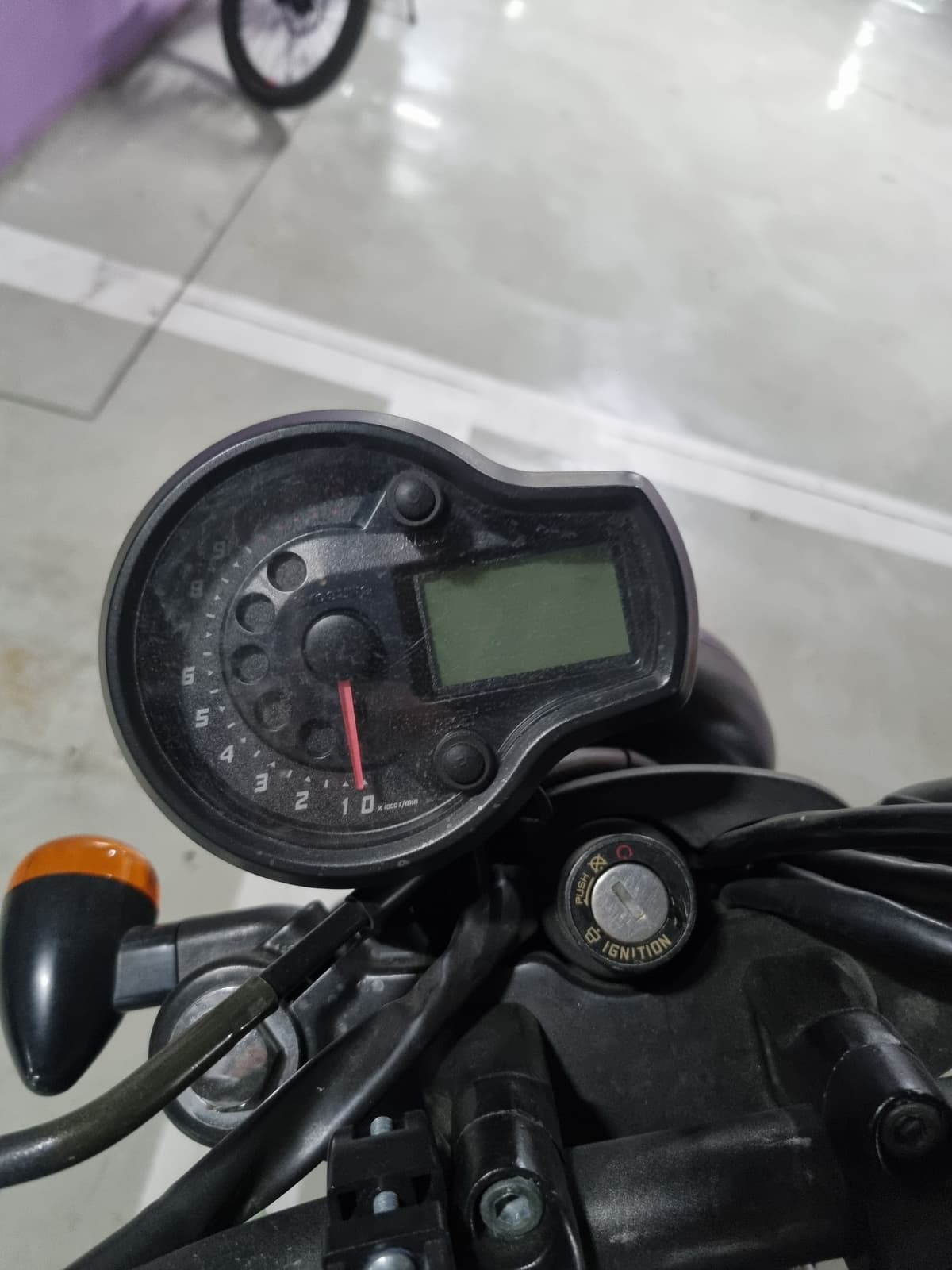 KR모터스 아퀼라 125 5