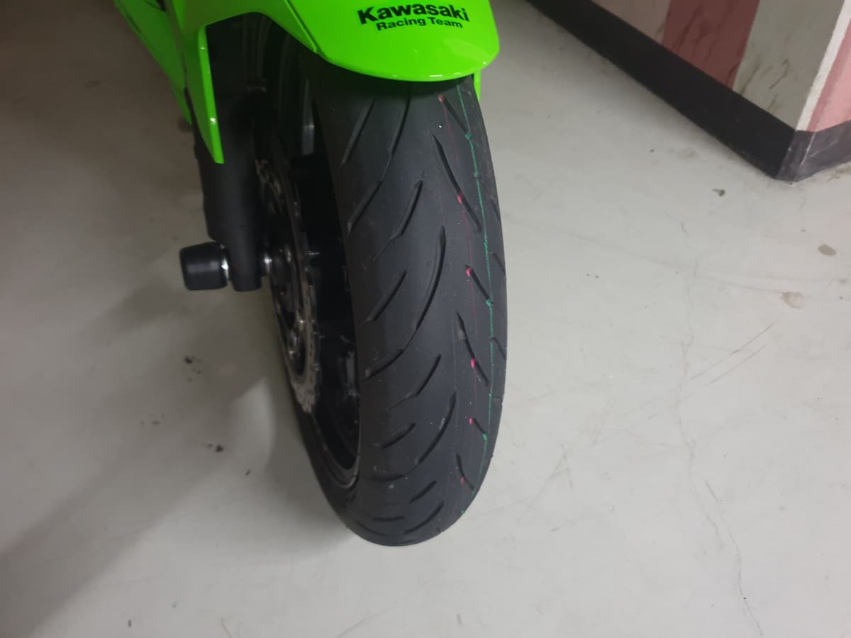 가와사키 닌자 400 ABS 9