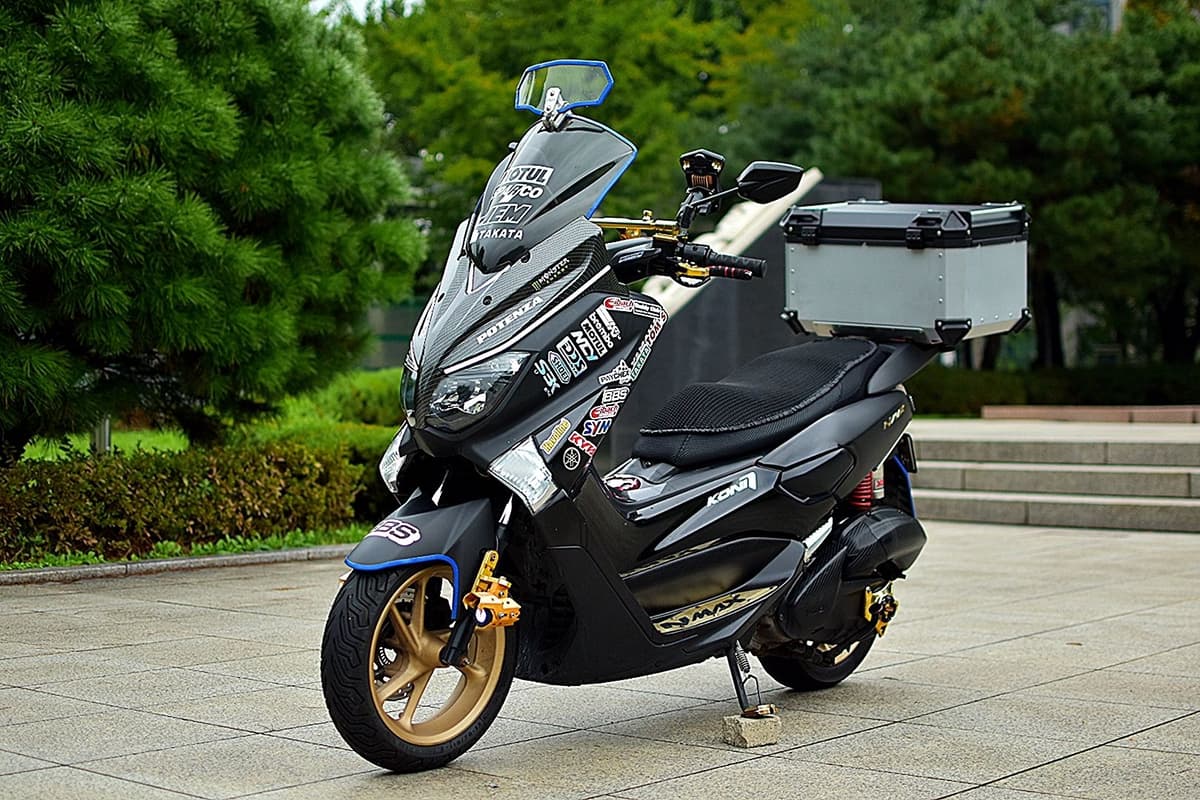야마하 NMAX 125 10