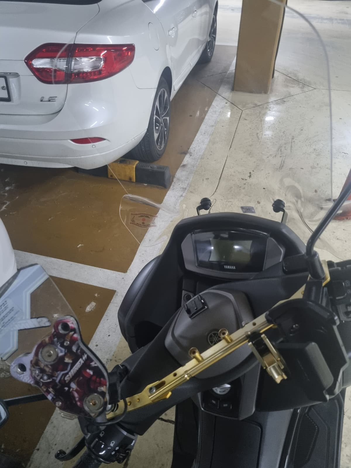 야마하 NMAX 125 5