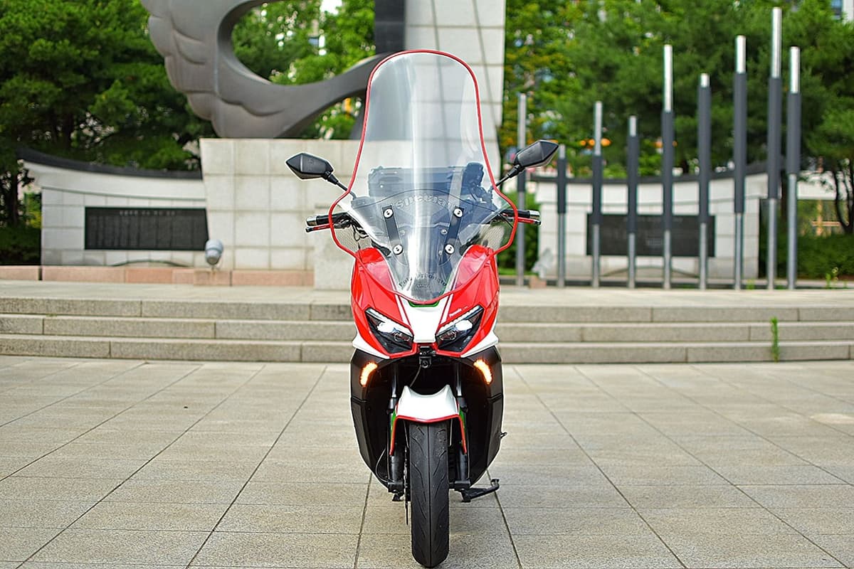 케이앤씨모터스 이지맥스 300 ABS 3