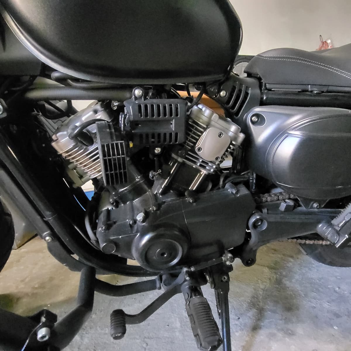 KR모터스 아퀼라 300 S more