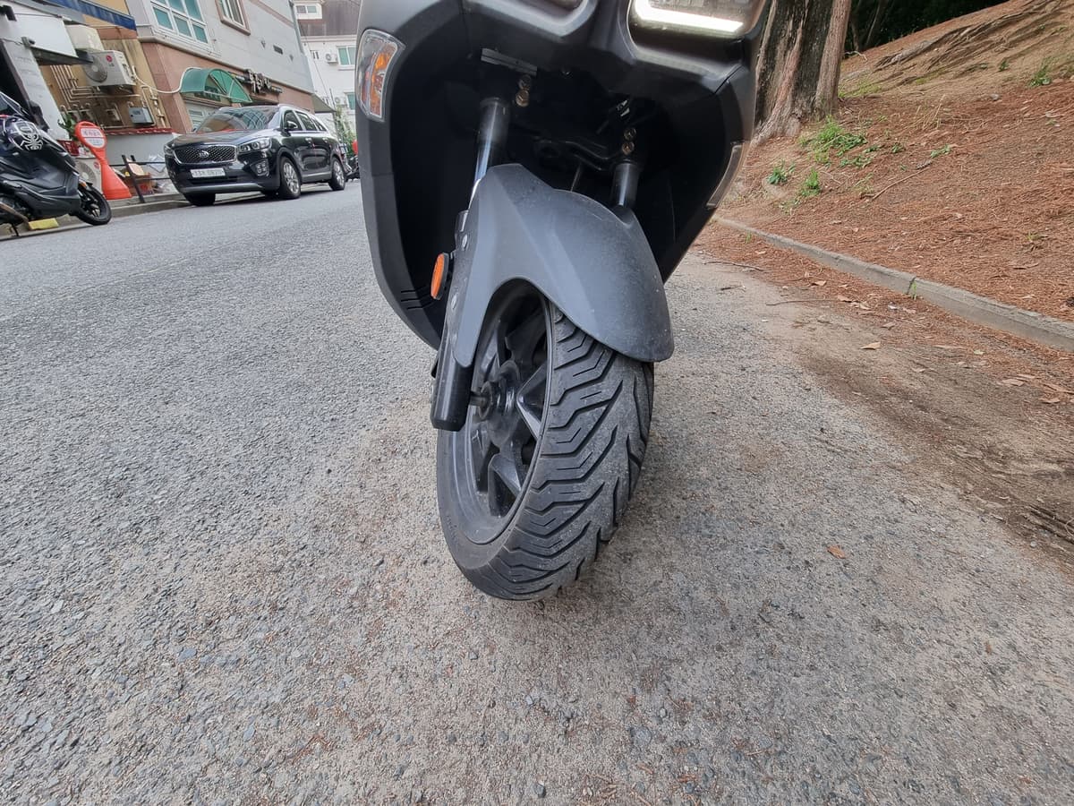 SYM 조이맥스 Z 300 플러스 ABS 3