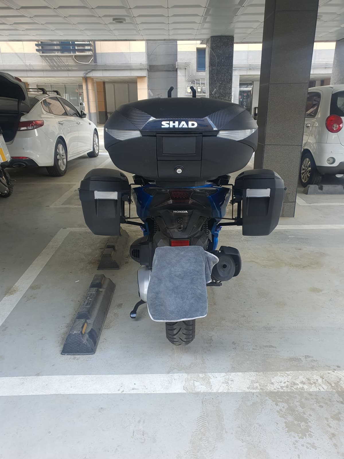 혼다 포르자 350 4