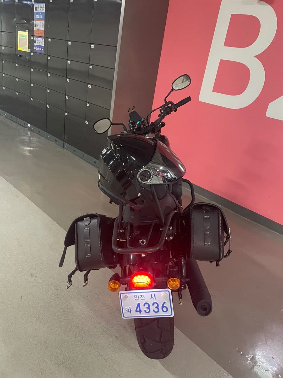 KR모터스 아퀼라 125 4