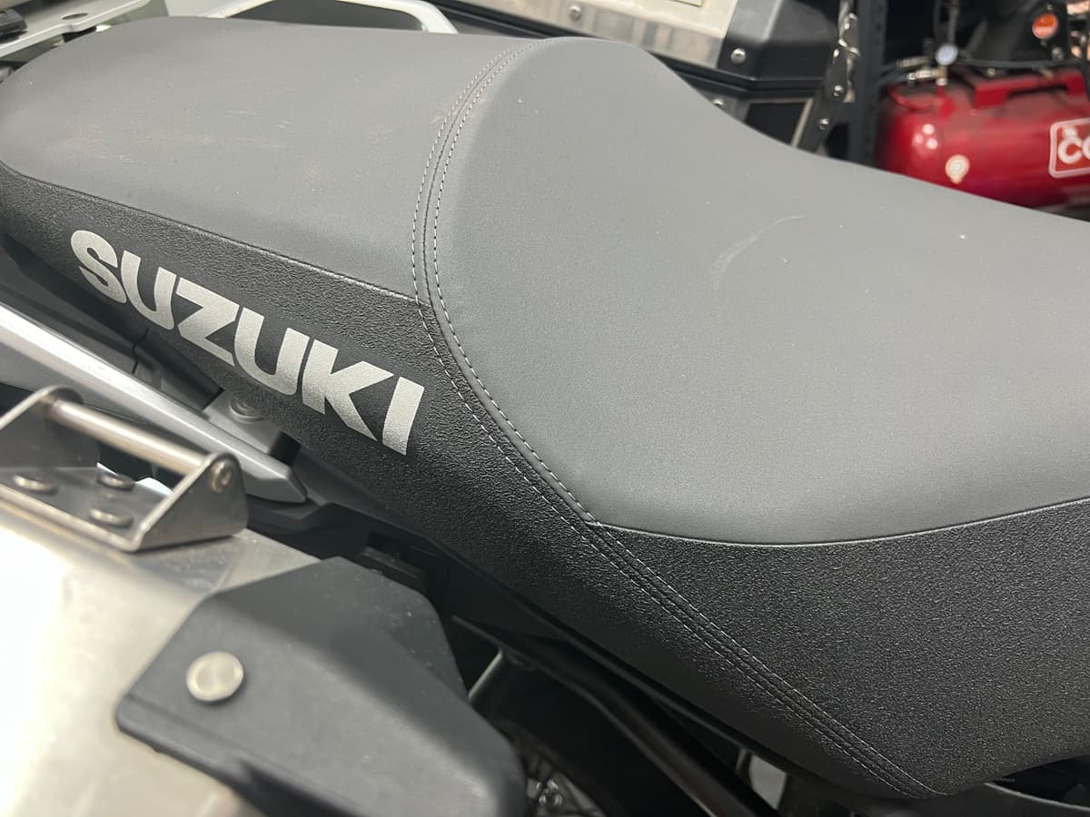 스즈키 브이스트롬 1000 XT 8